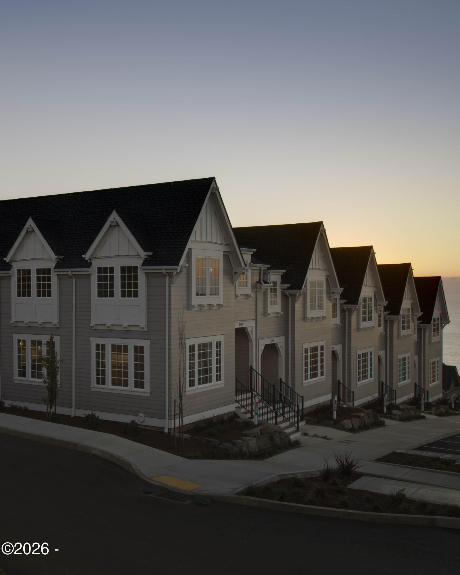 1152 NE Seascape Avenue, 9-13
