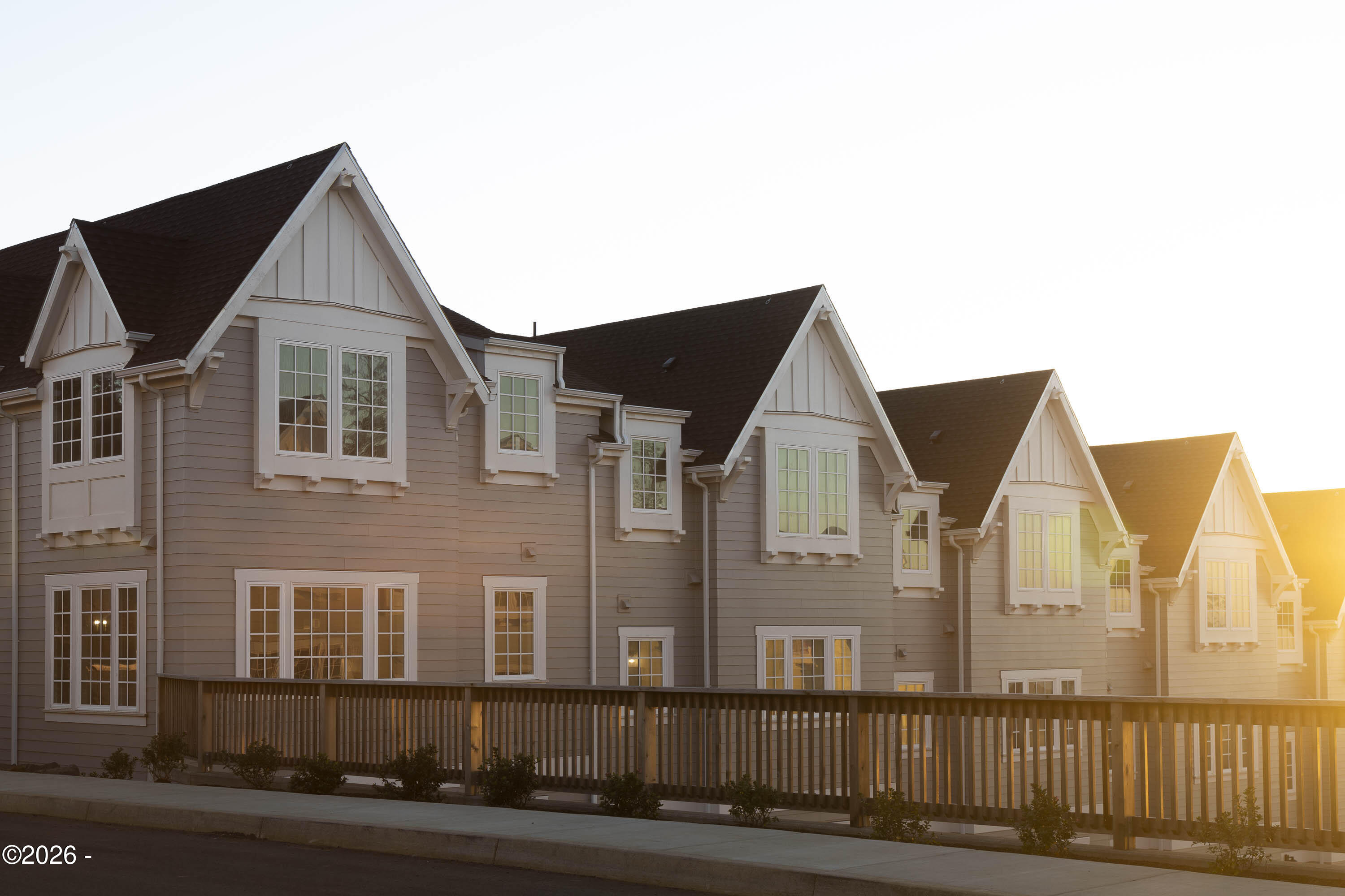 1152 NE Seascape Avenue, 9-13