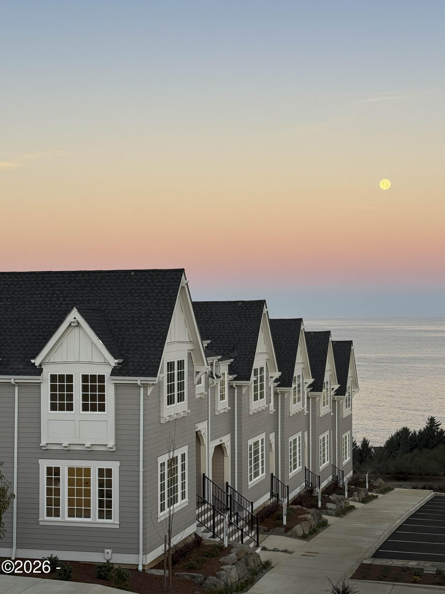 1152 NE Seascape Avenue, 9-13