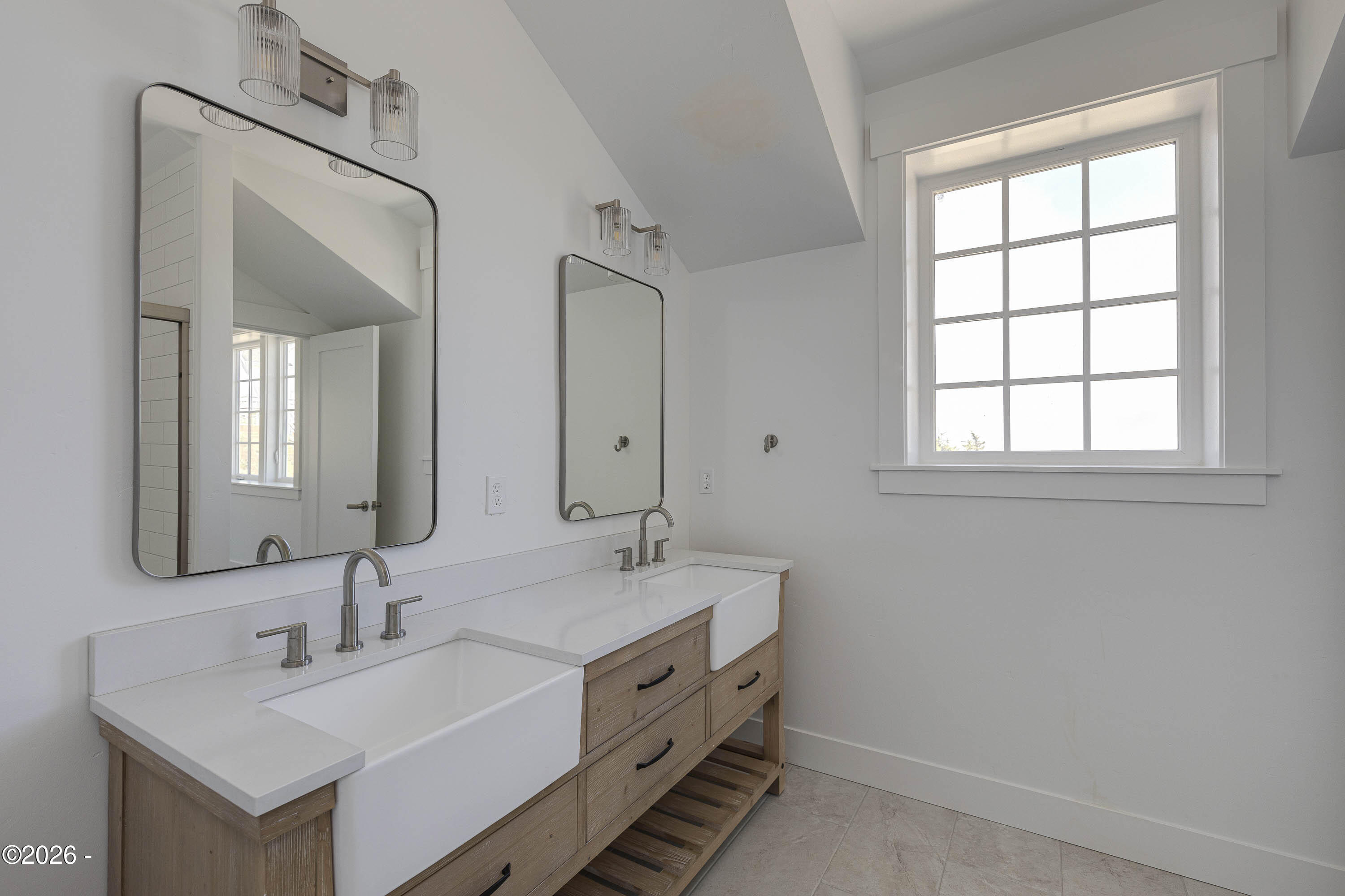 1152 NE Seascape Avenue, 9-13