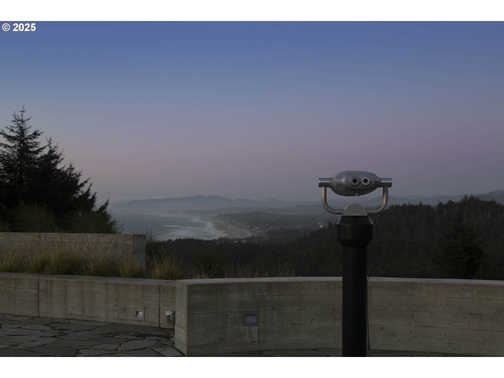 1128 NE SEASCAPE AVE