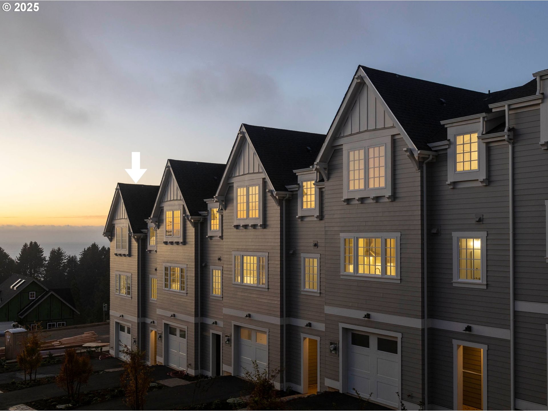 1128 NE SEASCAPE AVE