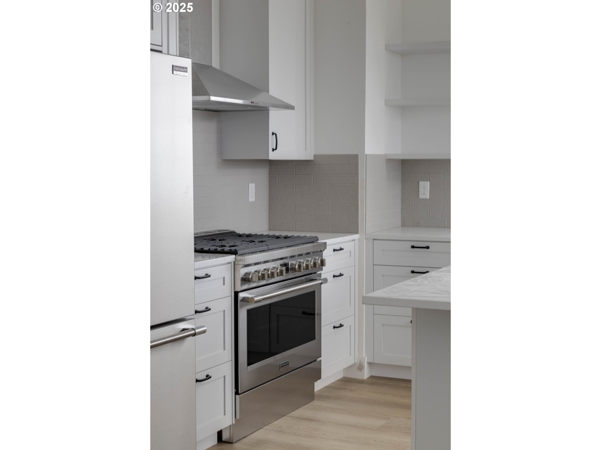 1128 NE SEASCAPE AVE