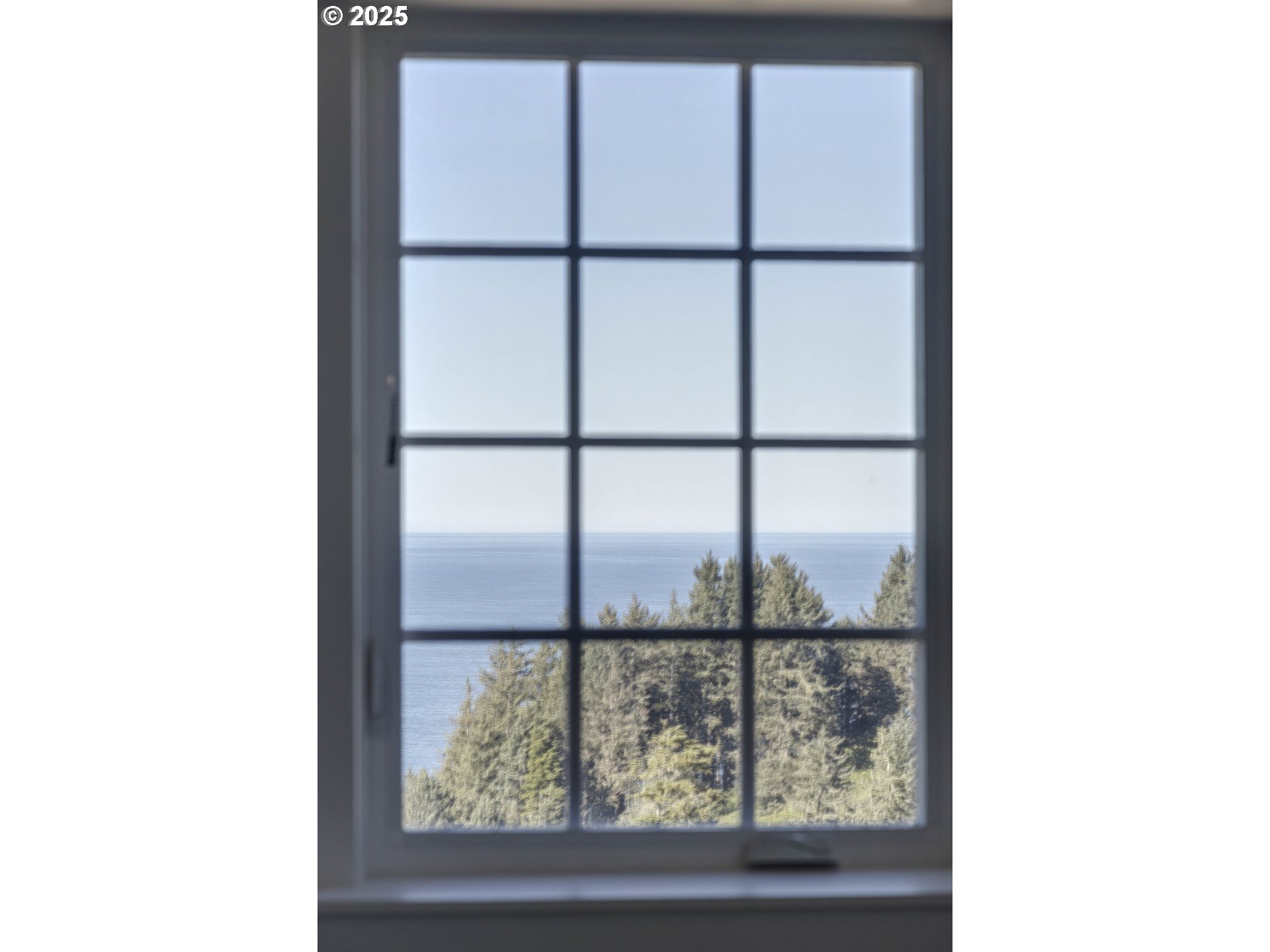 1128 NE SEASCAPE AVE