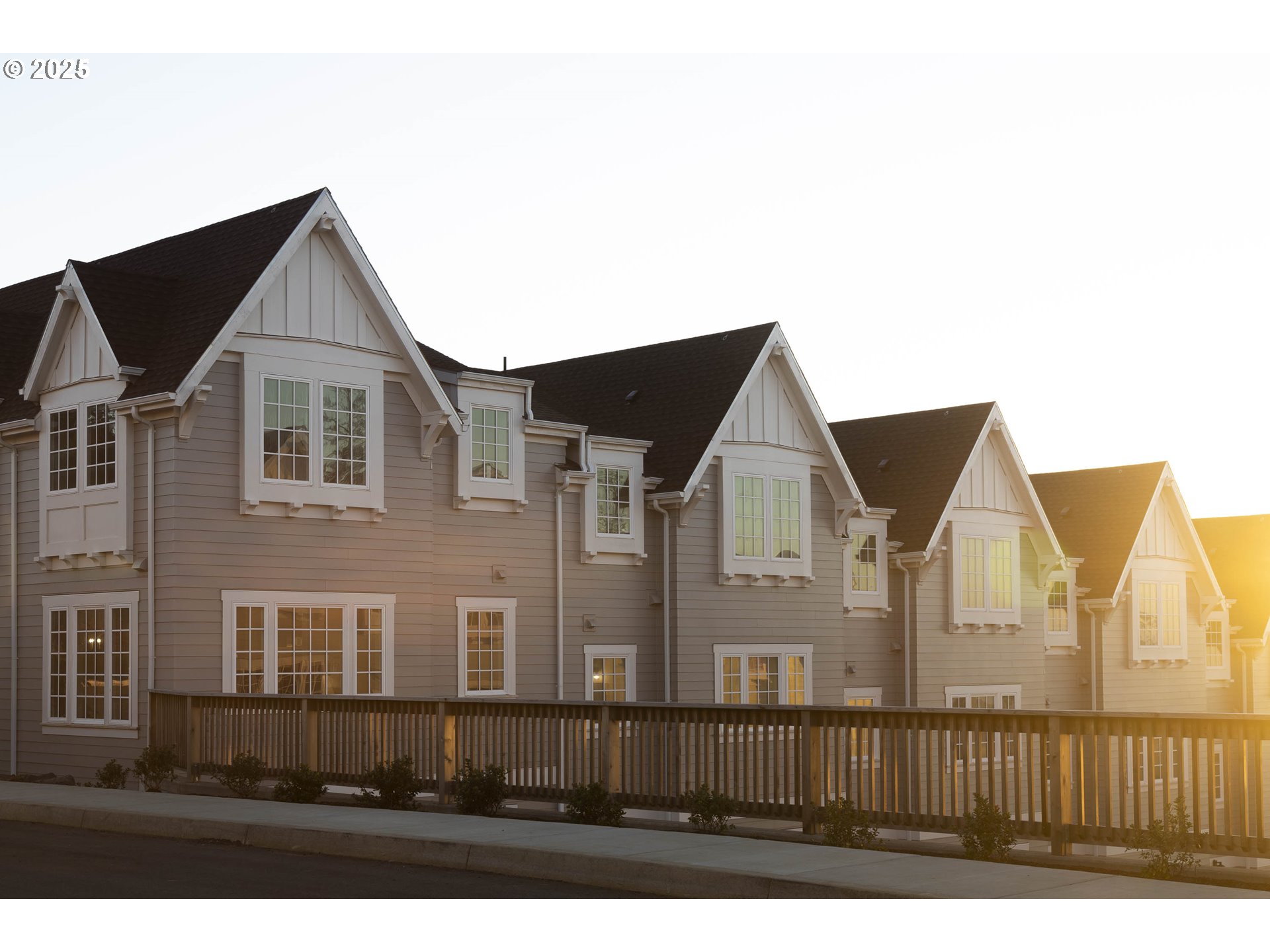 419 NE MOONWAKE LN 17