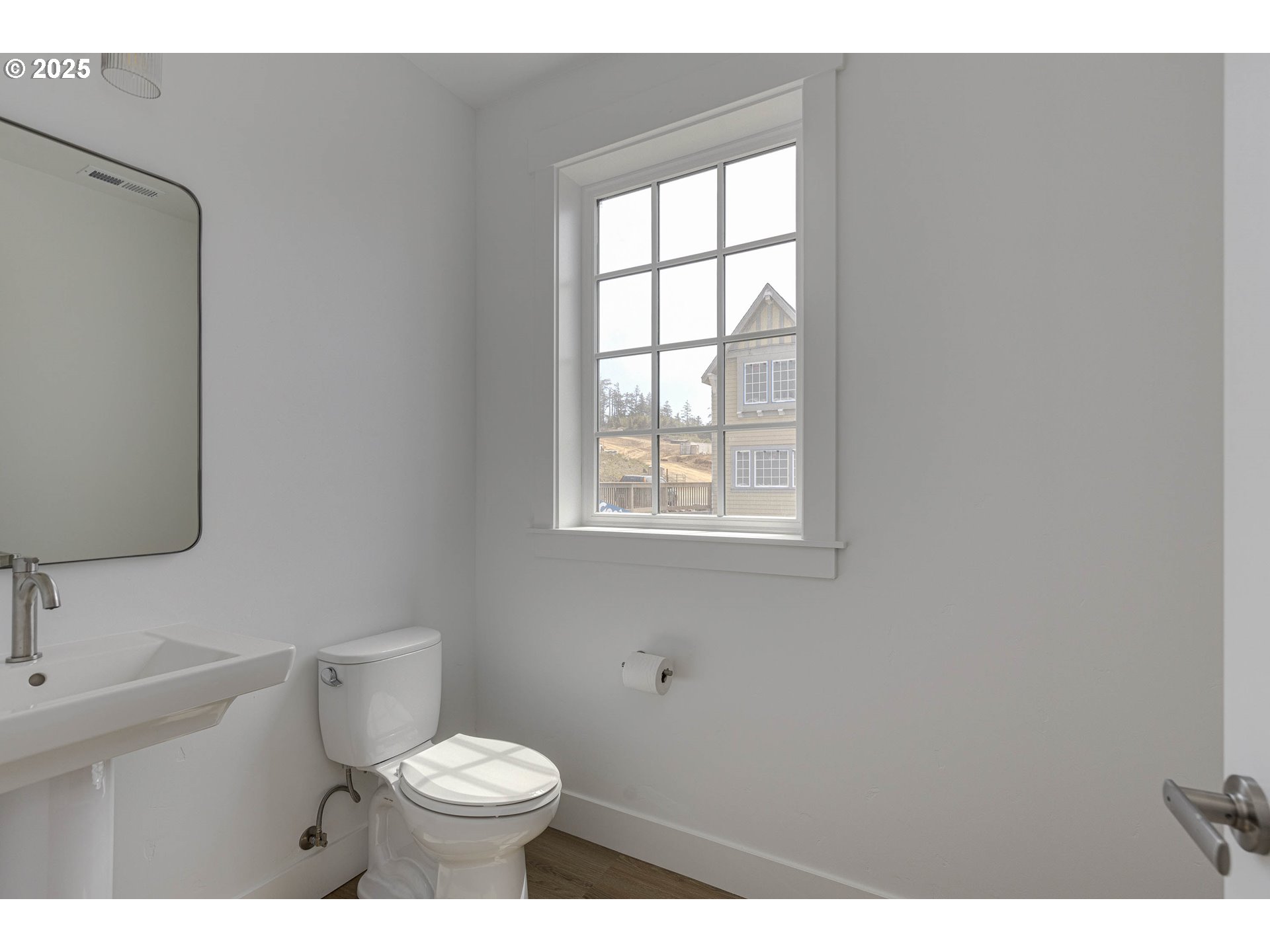 419 NE MOONWAKE LN 17