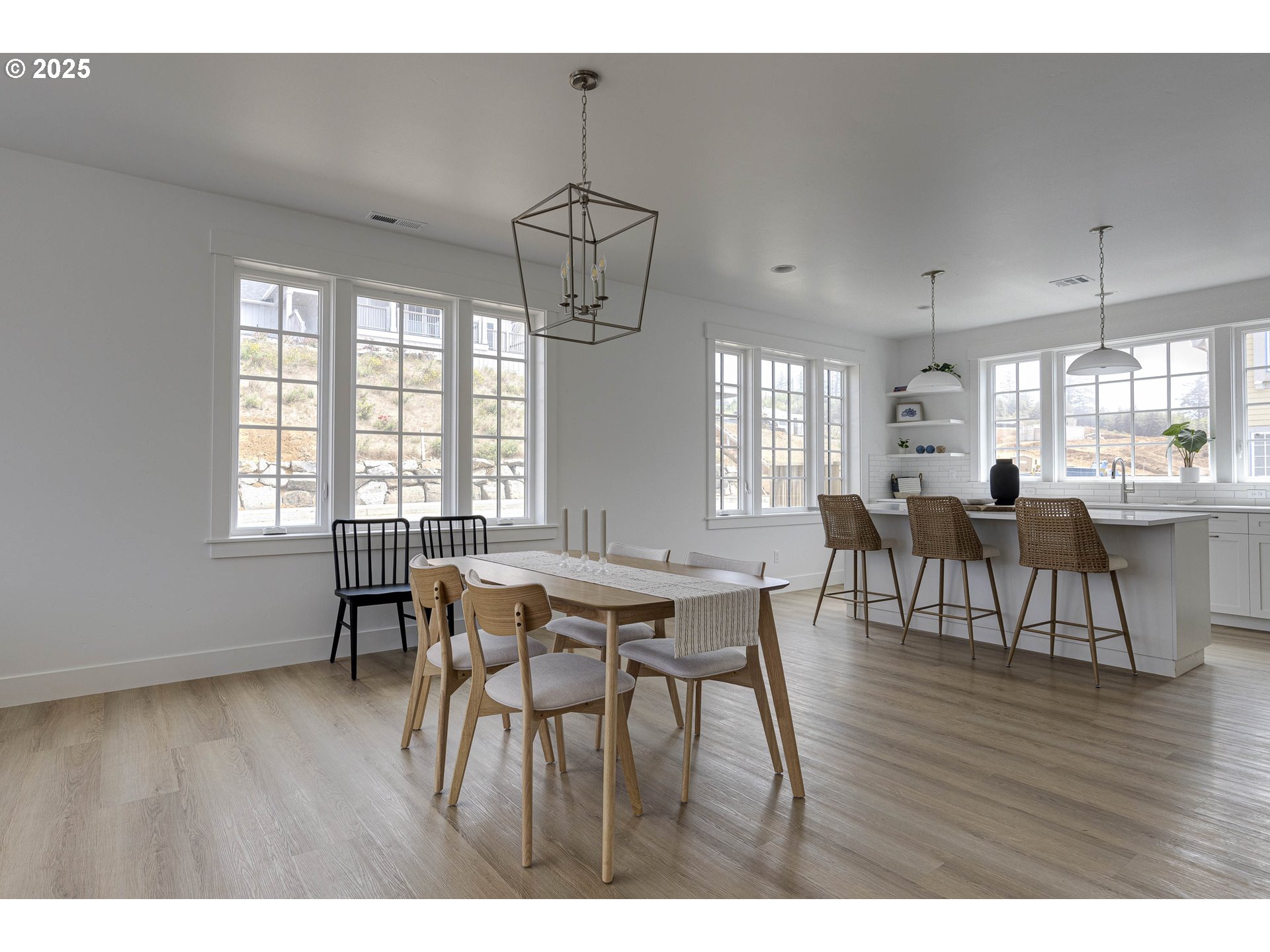 419 NE MOONWAKE LN 17