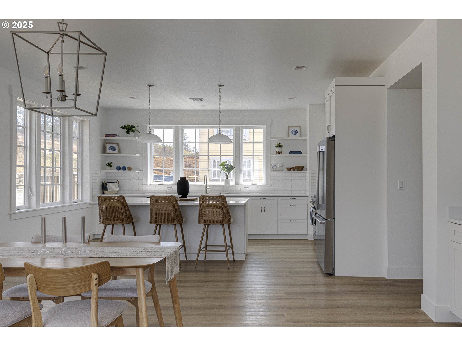 419 NE MOONWAKE LN 17