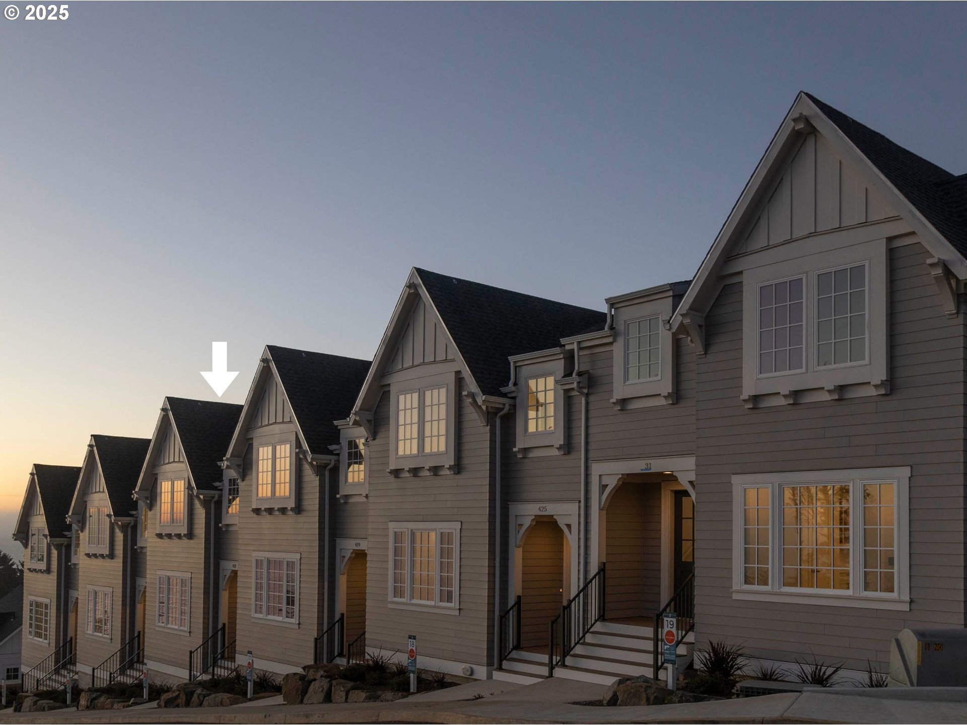 419 NE MOONWAKE LN 17