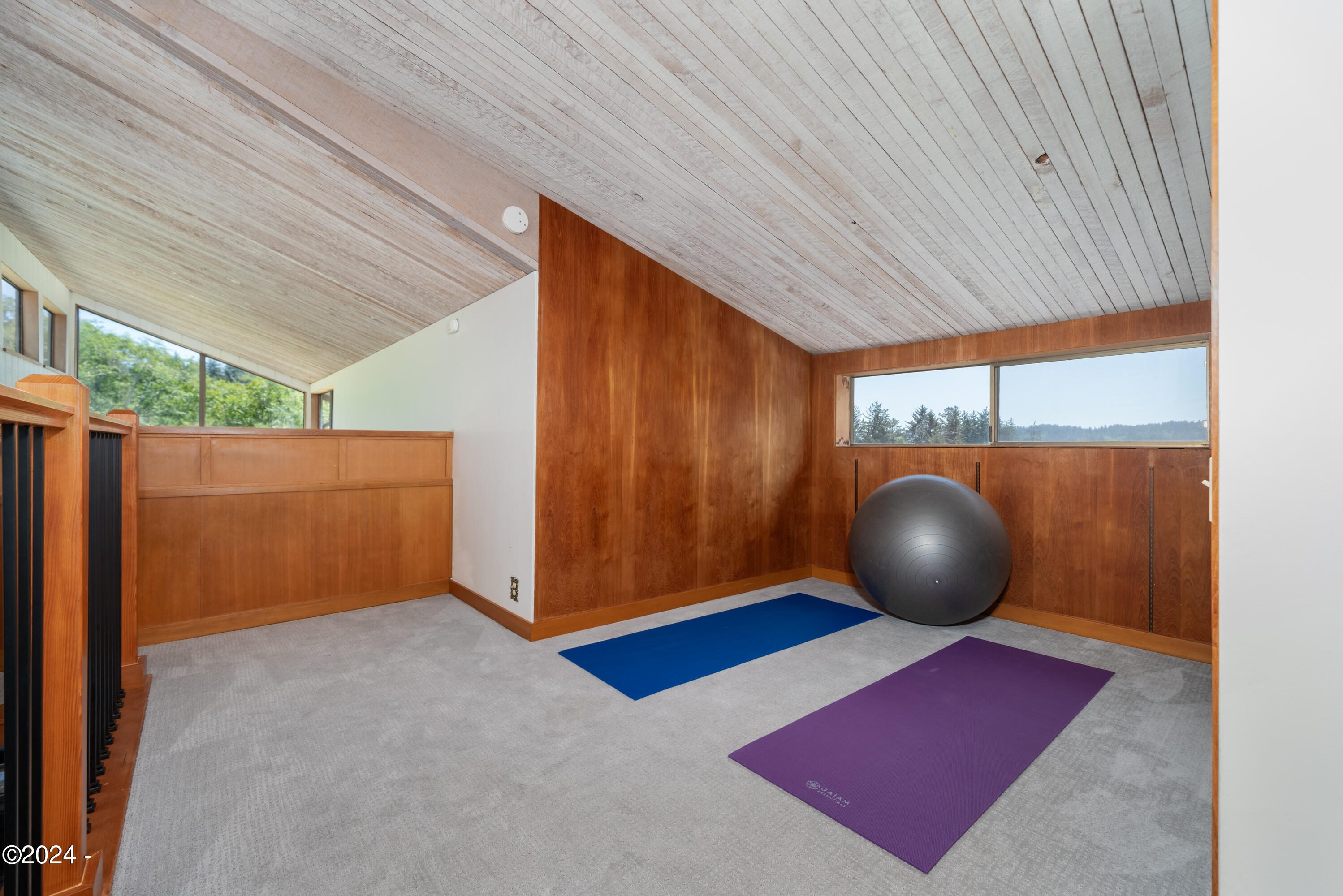 2555 Four Creeks Road