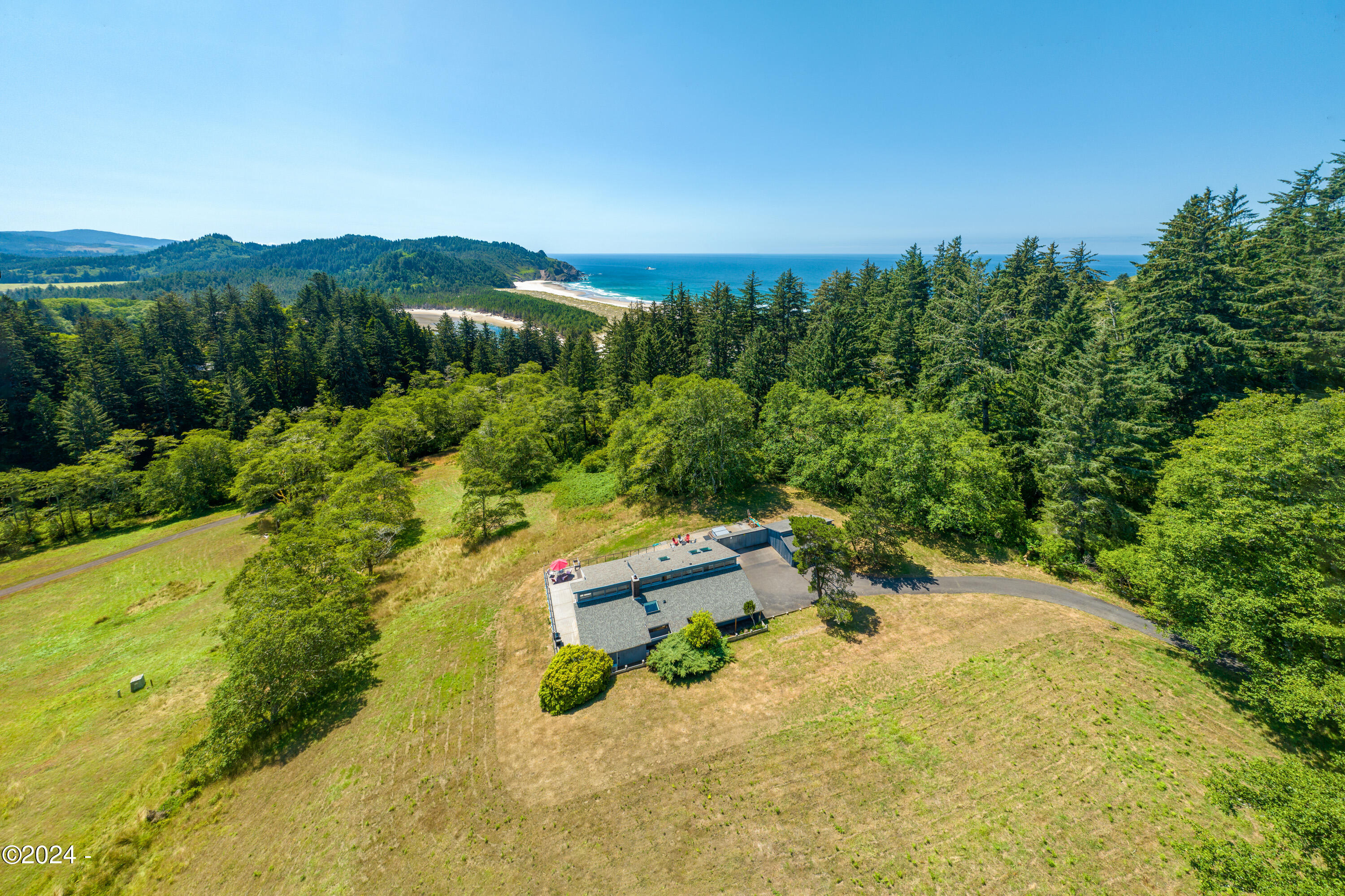 2555 Four Creeks Road