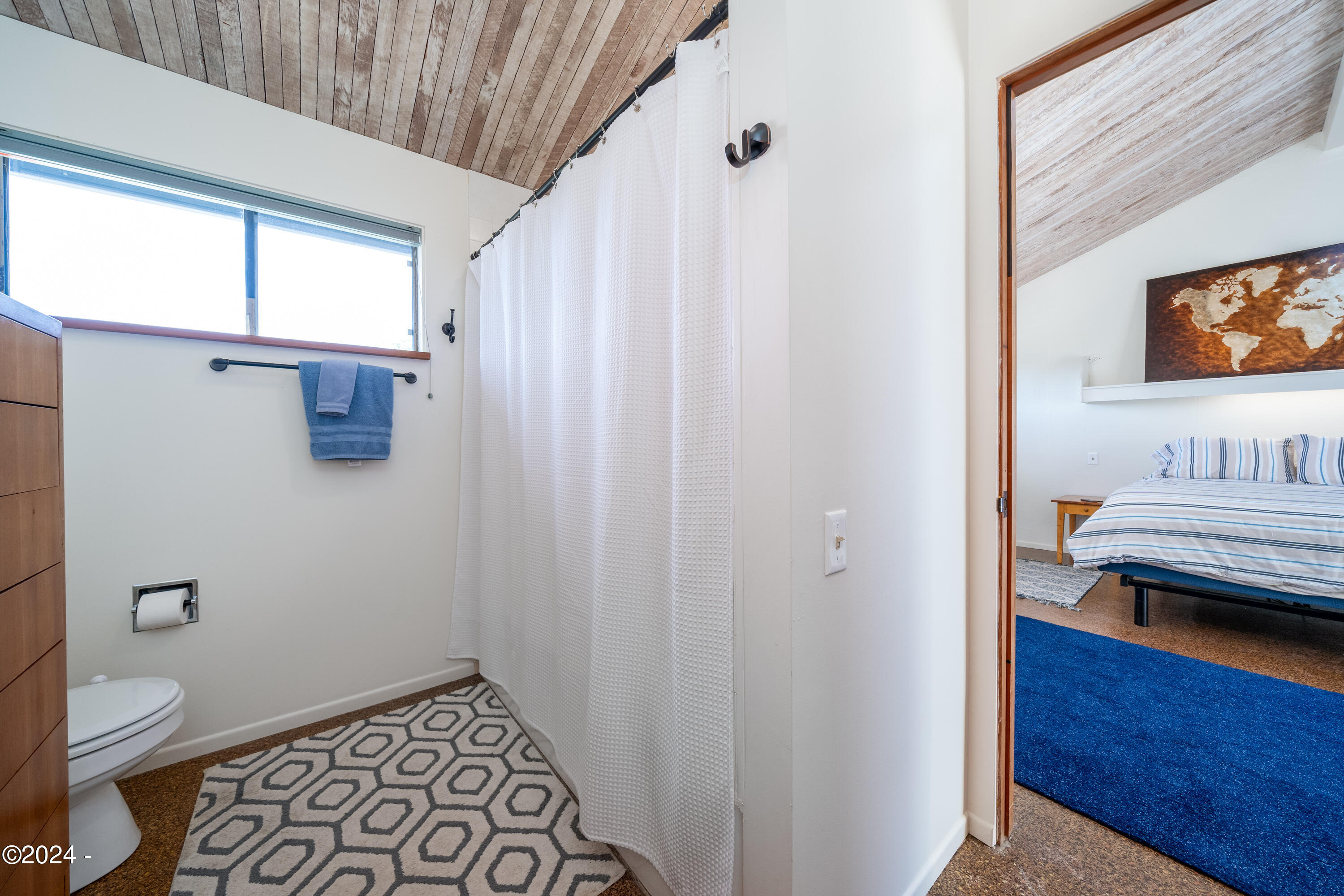 2555 Four Creeks Road