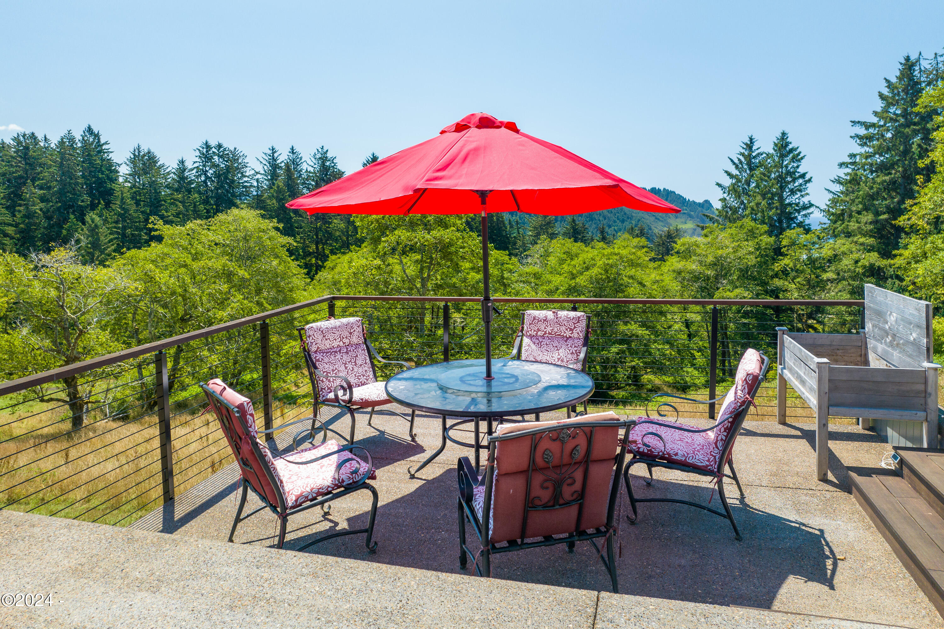 2555 Four Creeks Road