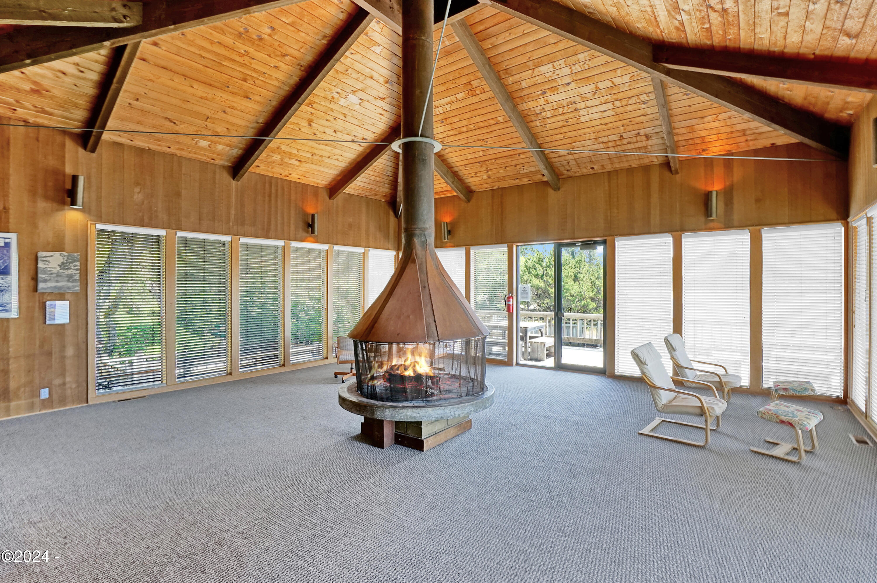 2555 Four Creeks Road