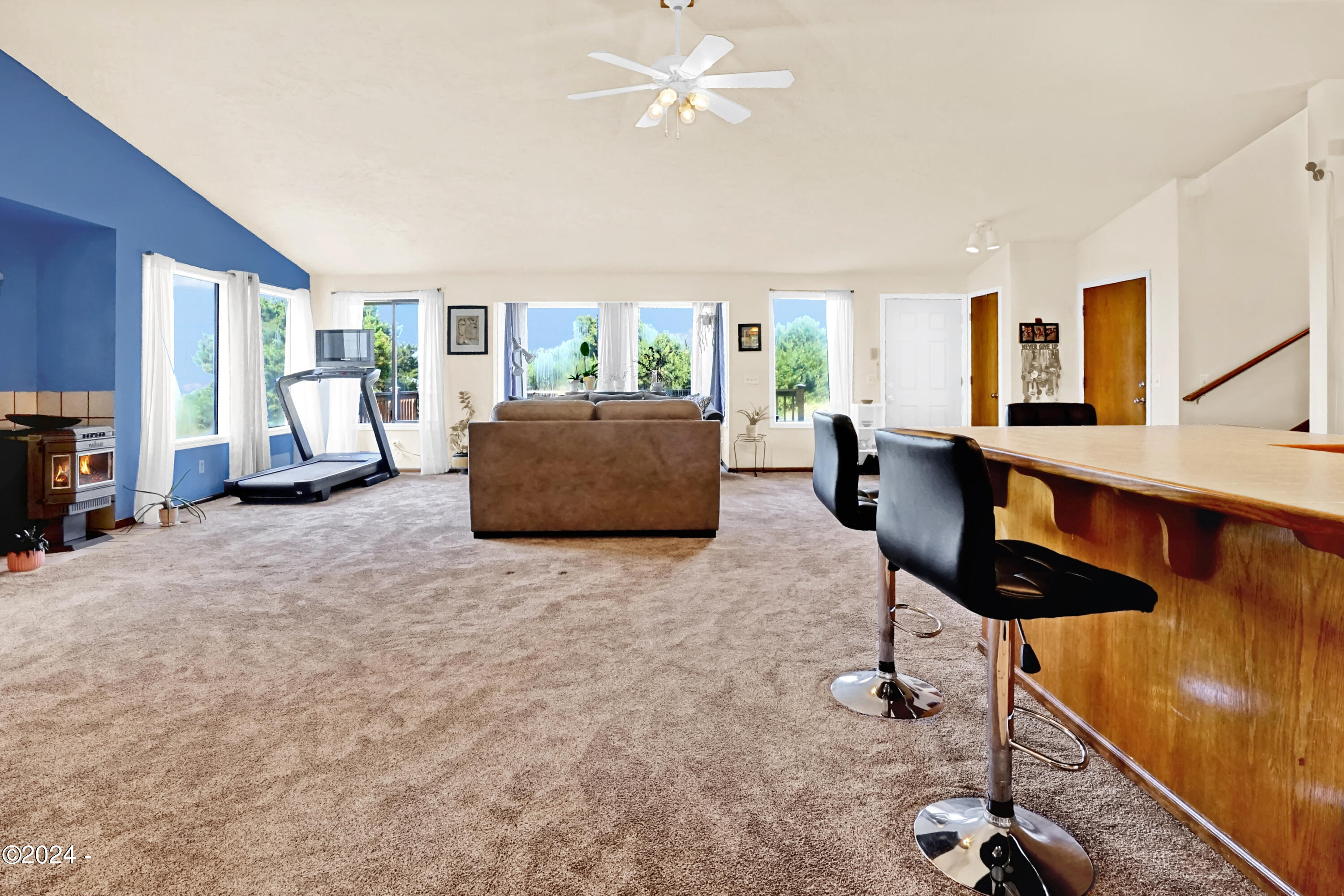 1713 NW Bayshore Drive