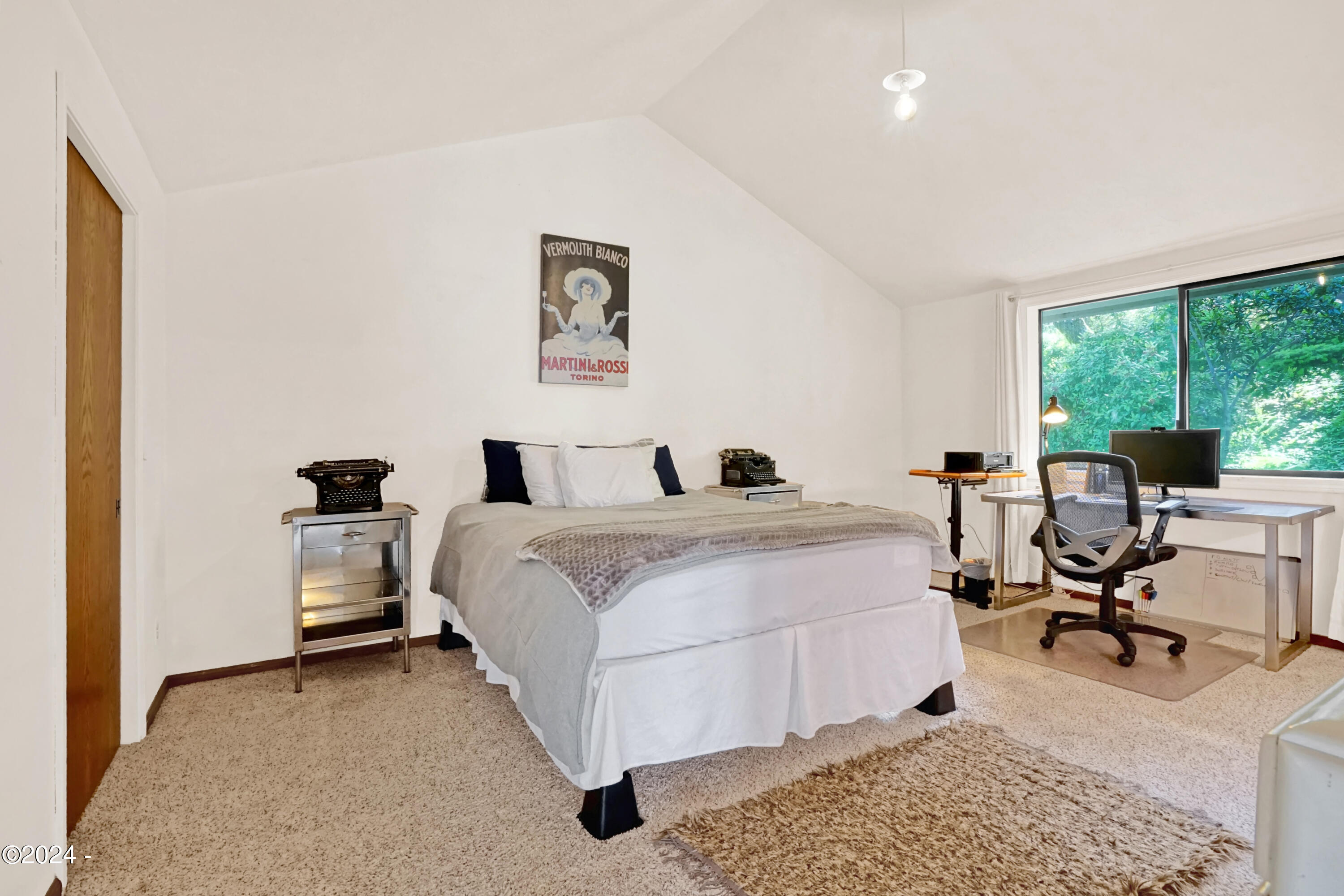 1713 NW Bayshore Drive