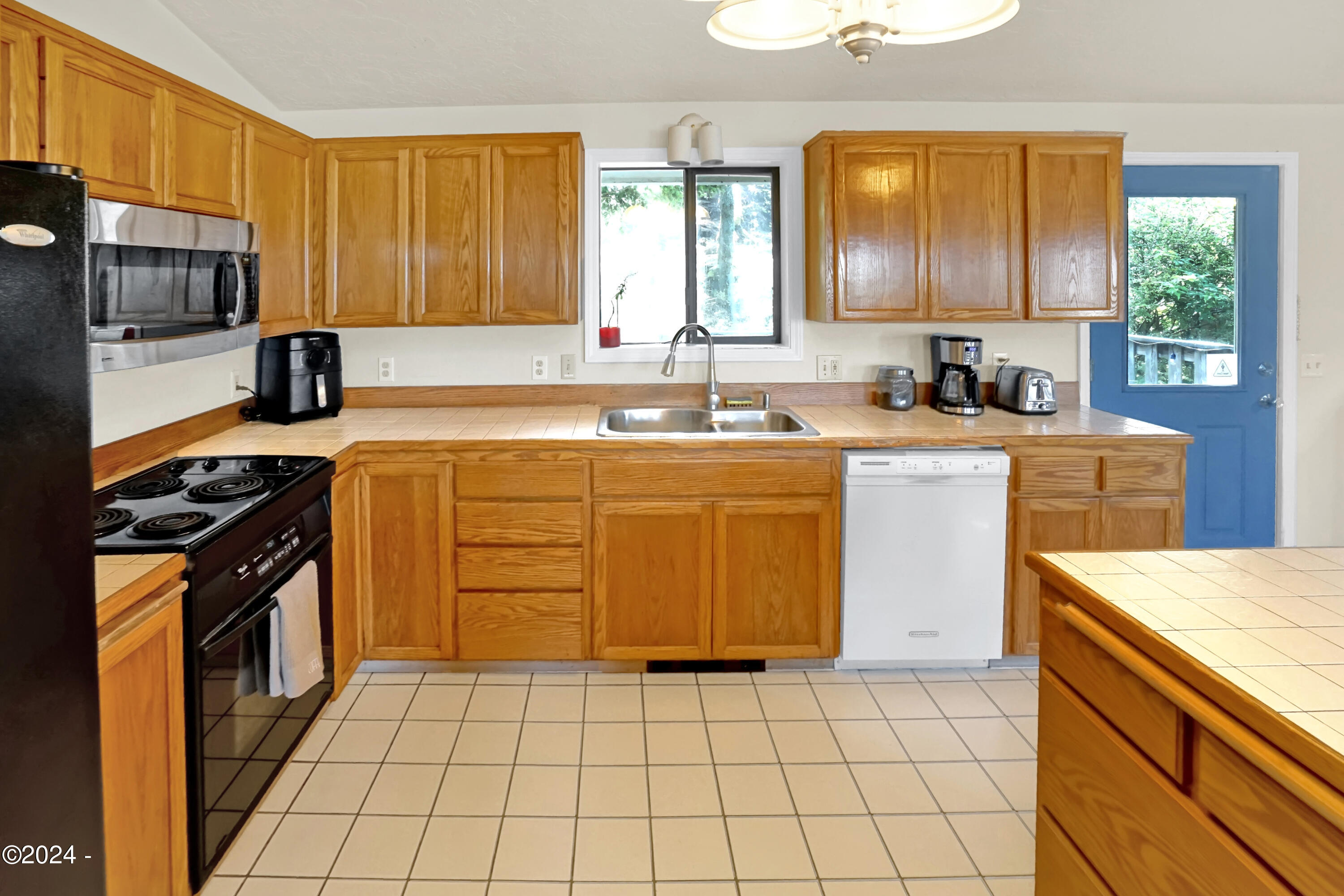 1713 NW Bayshore Drive