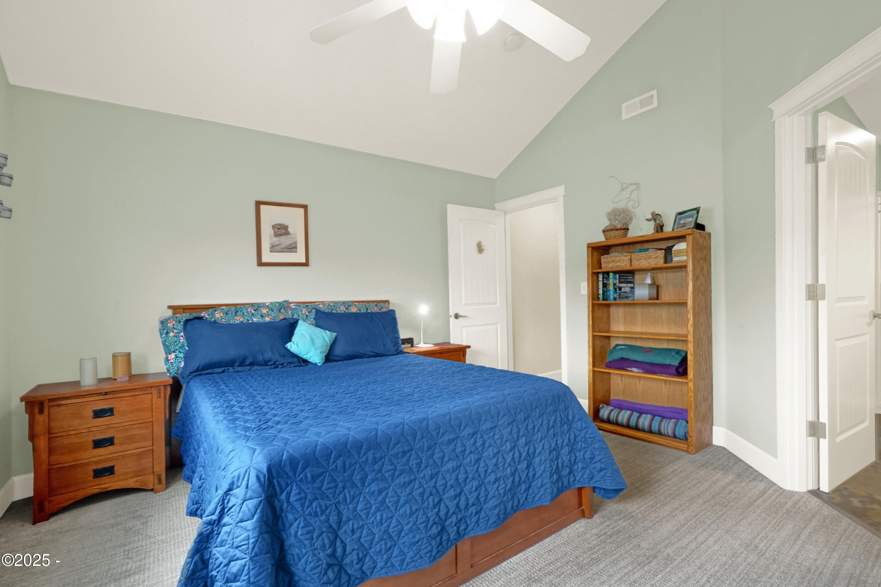 2146 NW Jetty Avenue