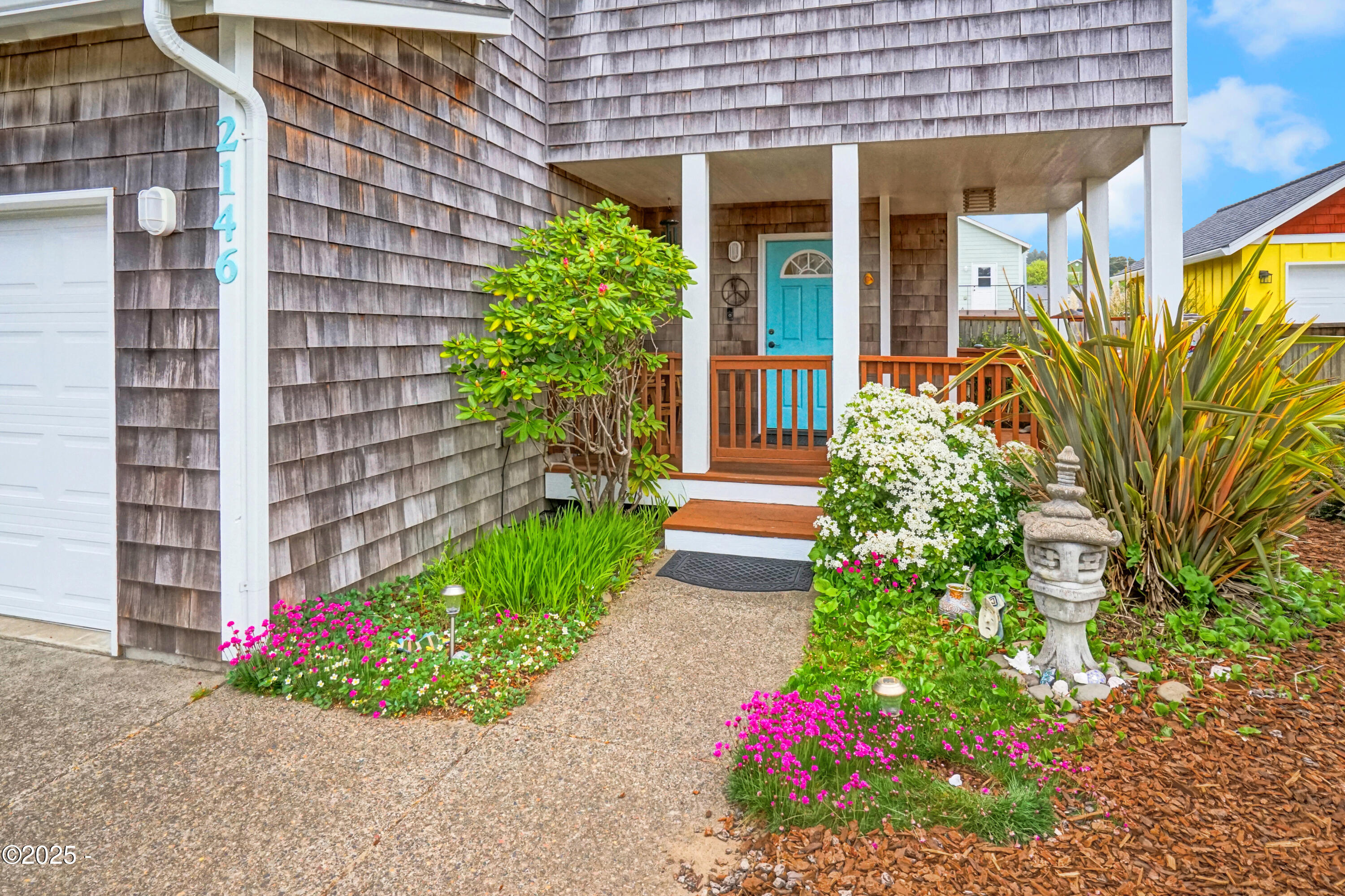 2146 NW Jetty Avenue