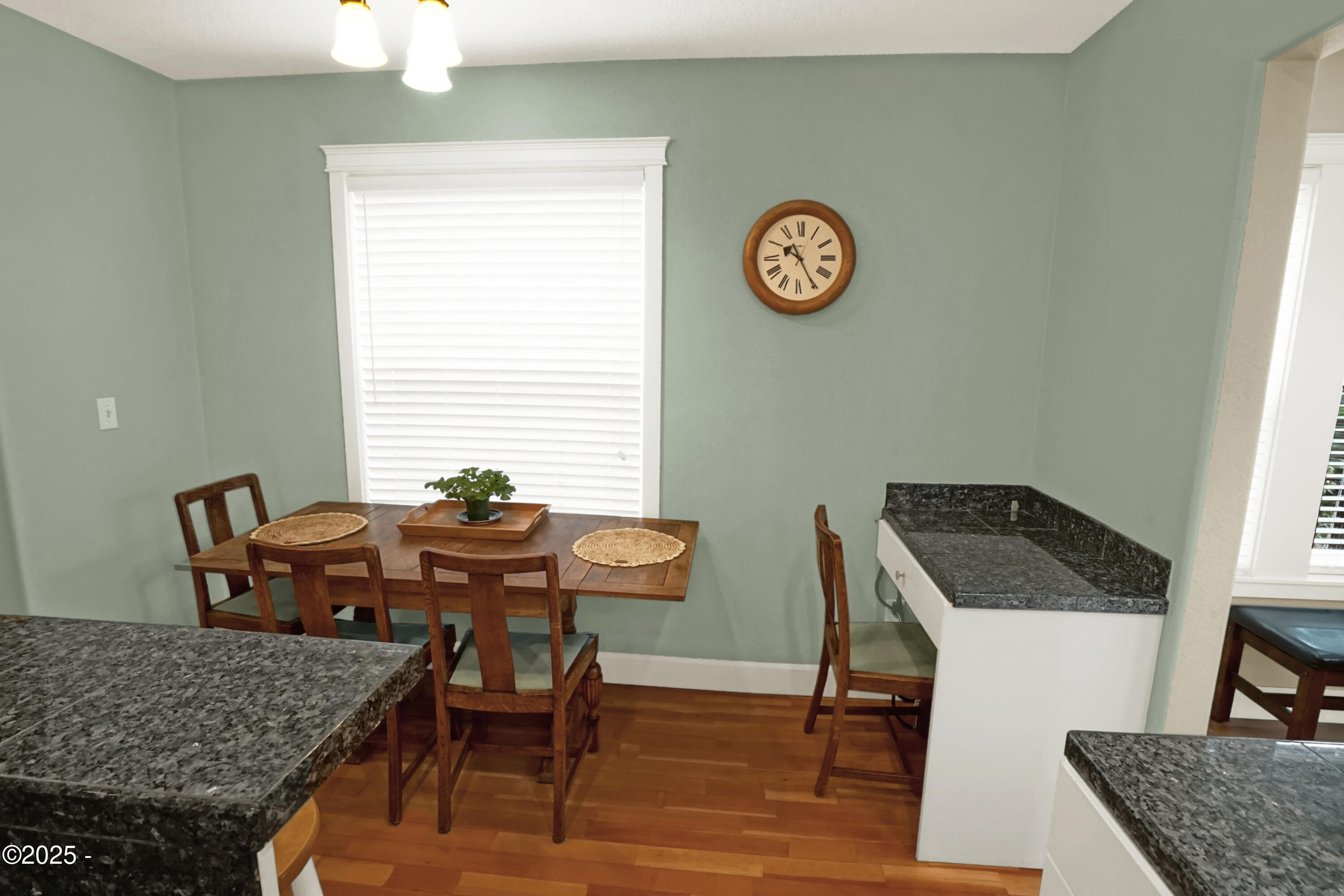 2146 NW Jetty Avenue