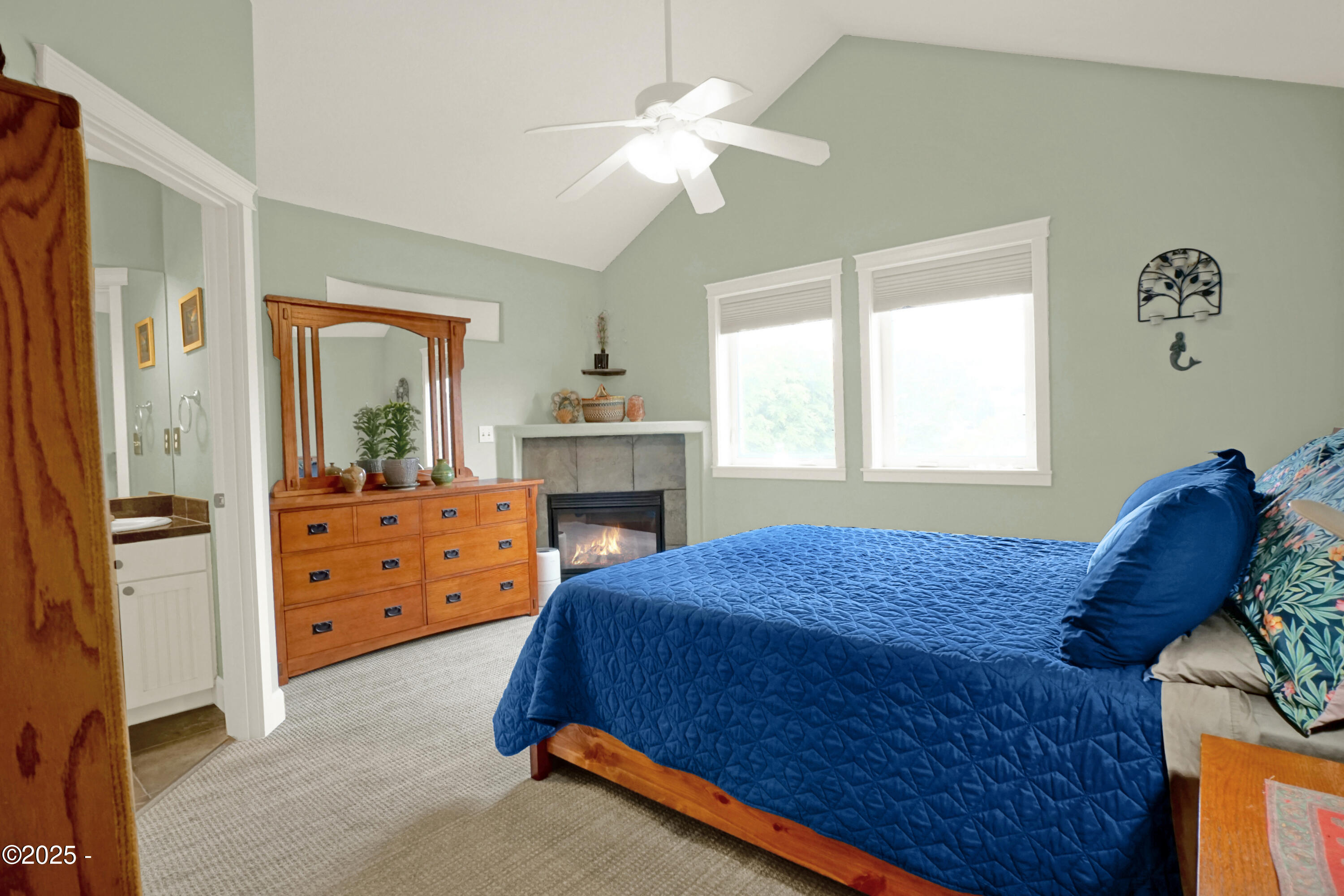 2146 NW Jetty Avenue