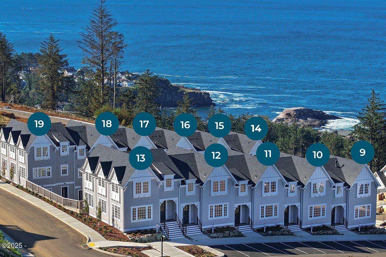 419 NE Moonwake Lane, 17