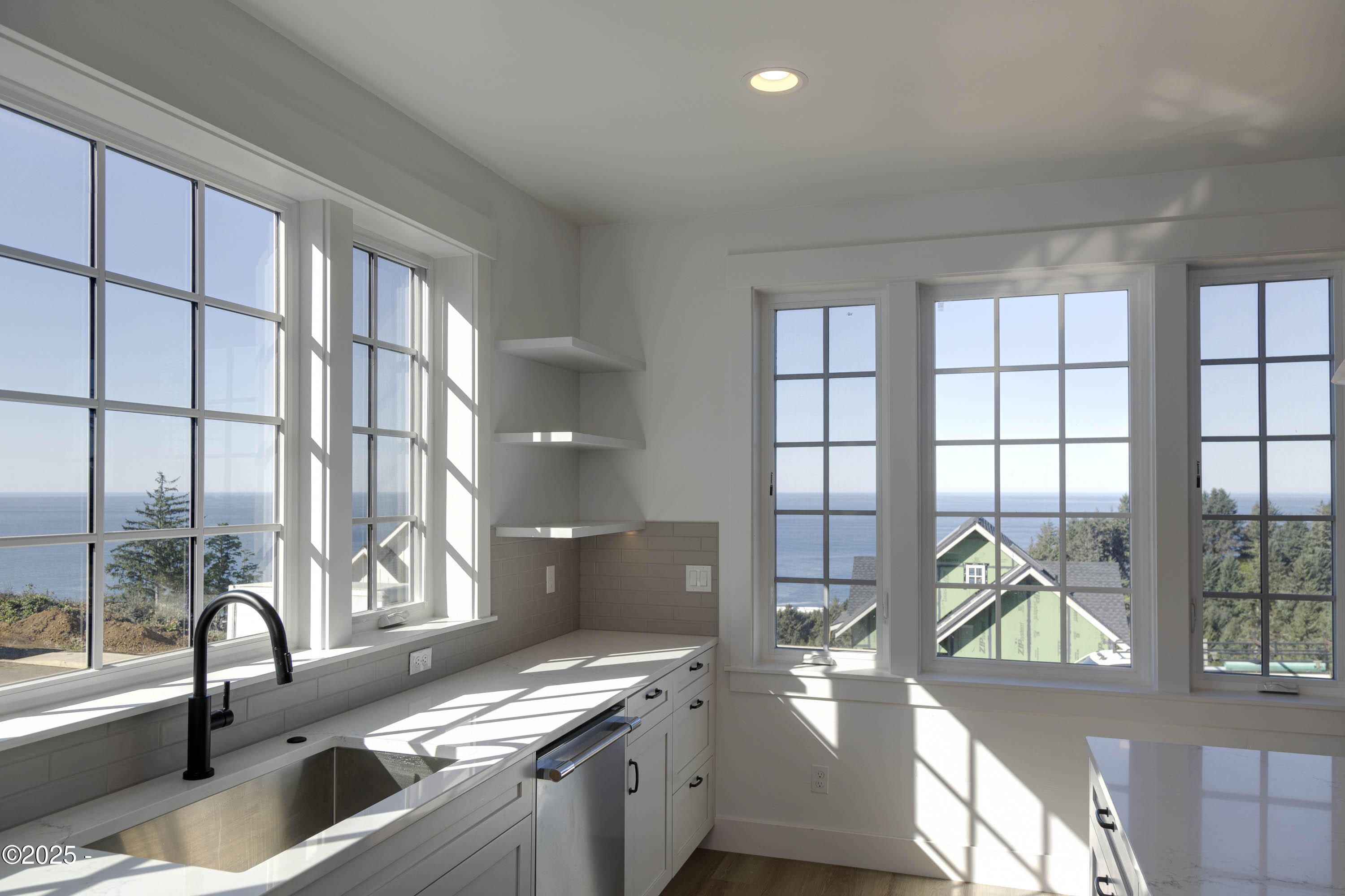 1128 NE Seascape Lane, 9