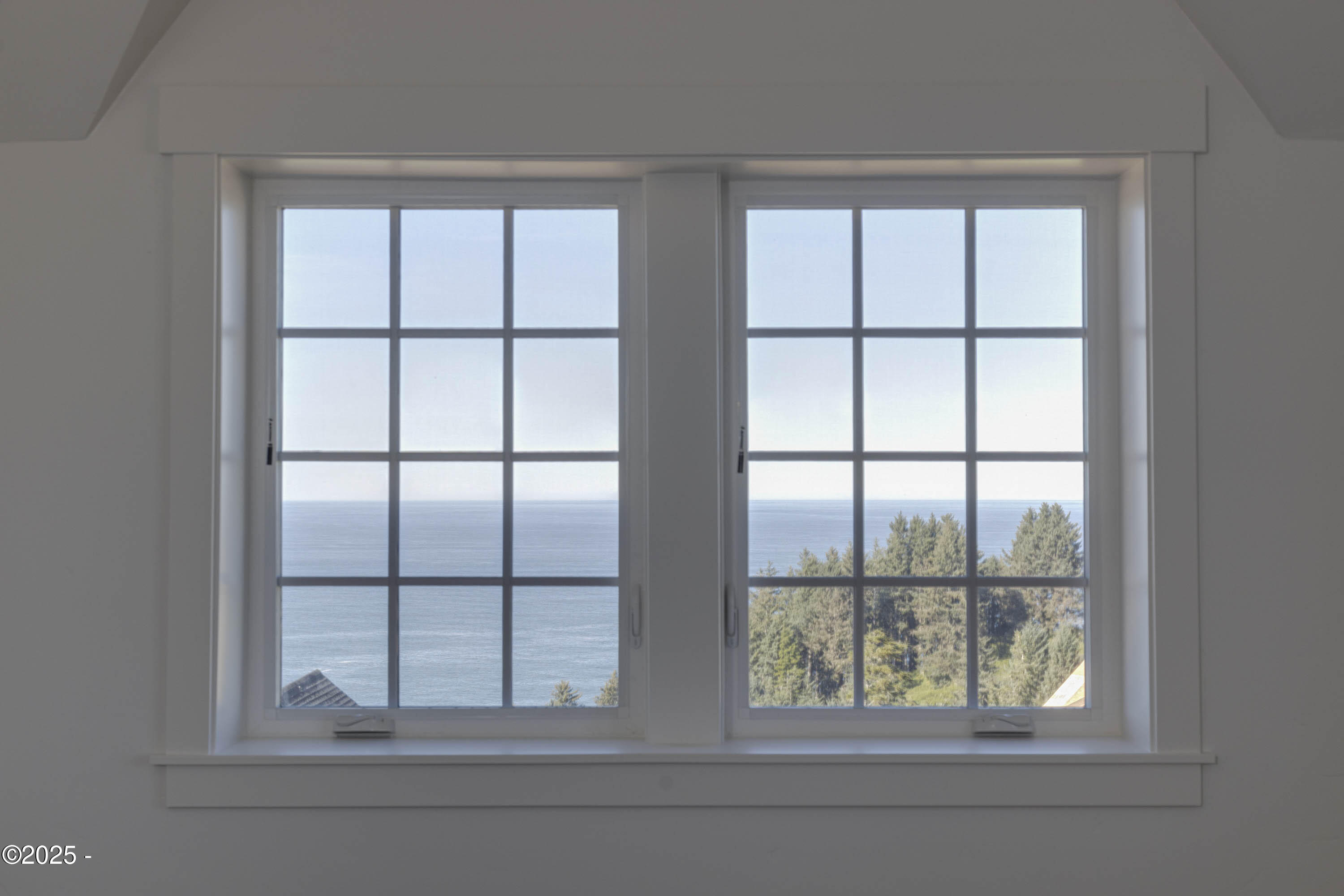 1128 NE Seascape Lane, 9