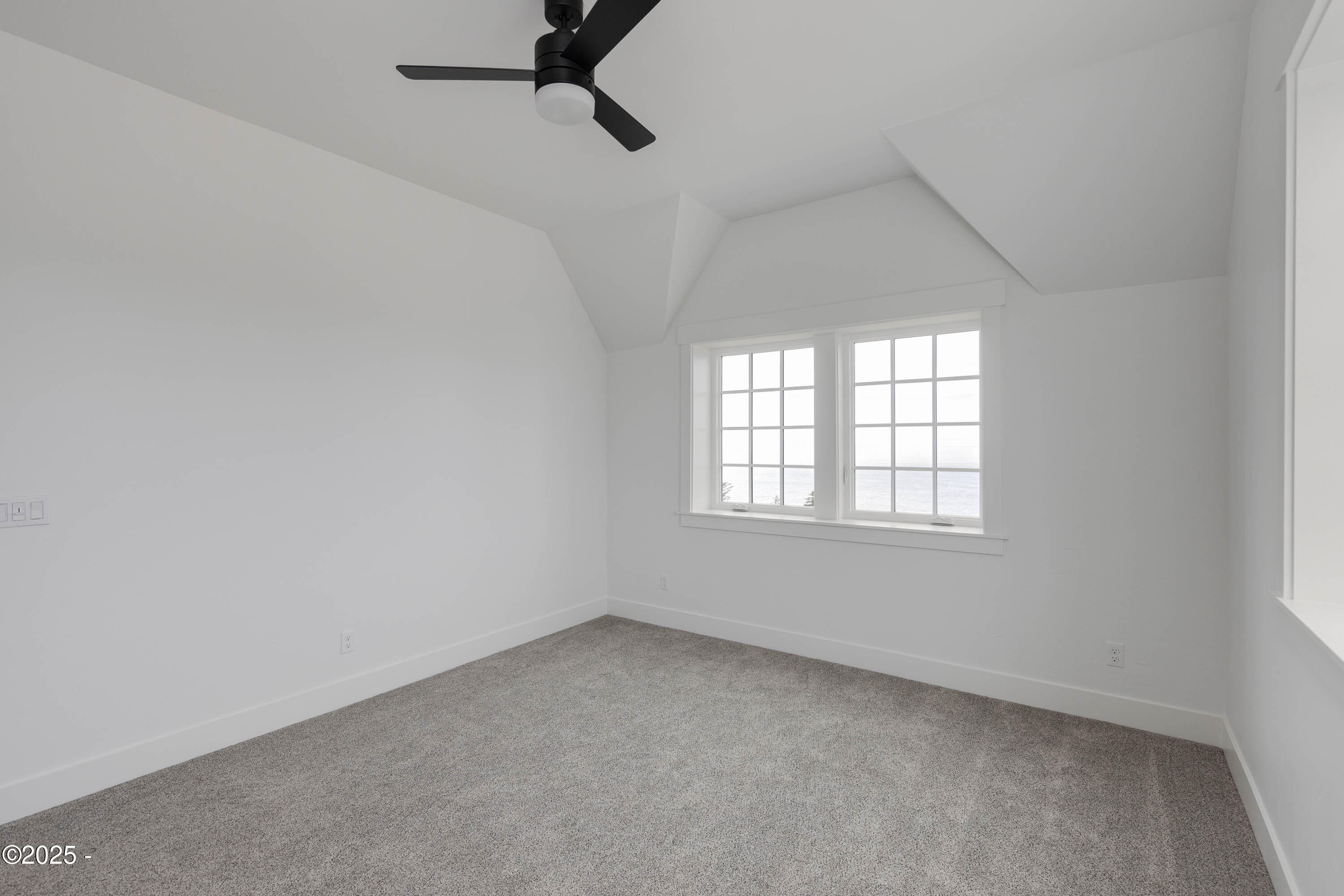 1128 NE Seascape Lane, 9