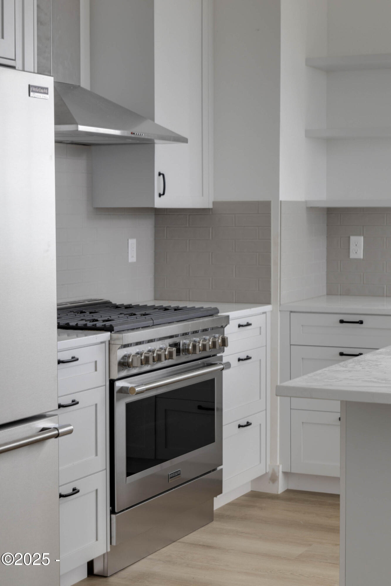 1128 NE Seascape Lane, 9