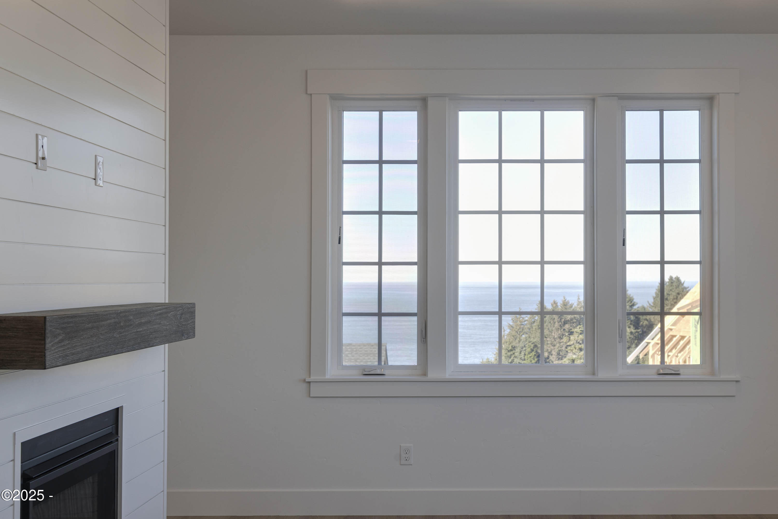 1128 NE Seascape Lane, 9