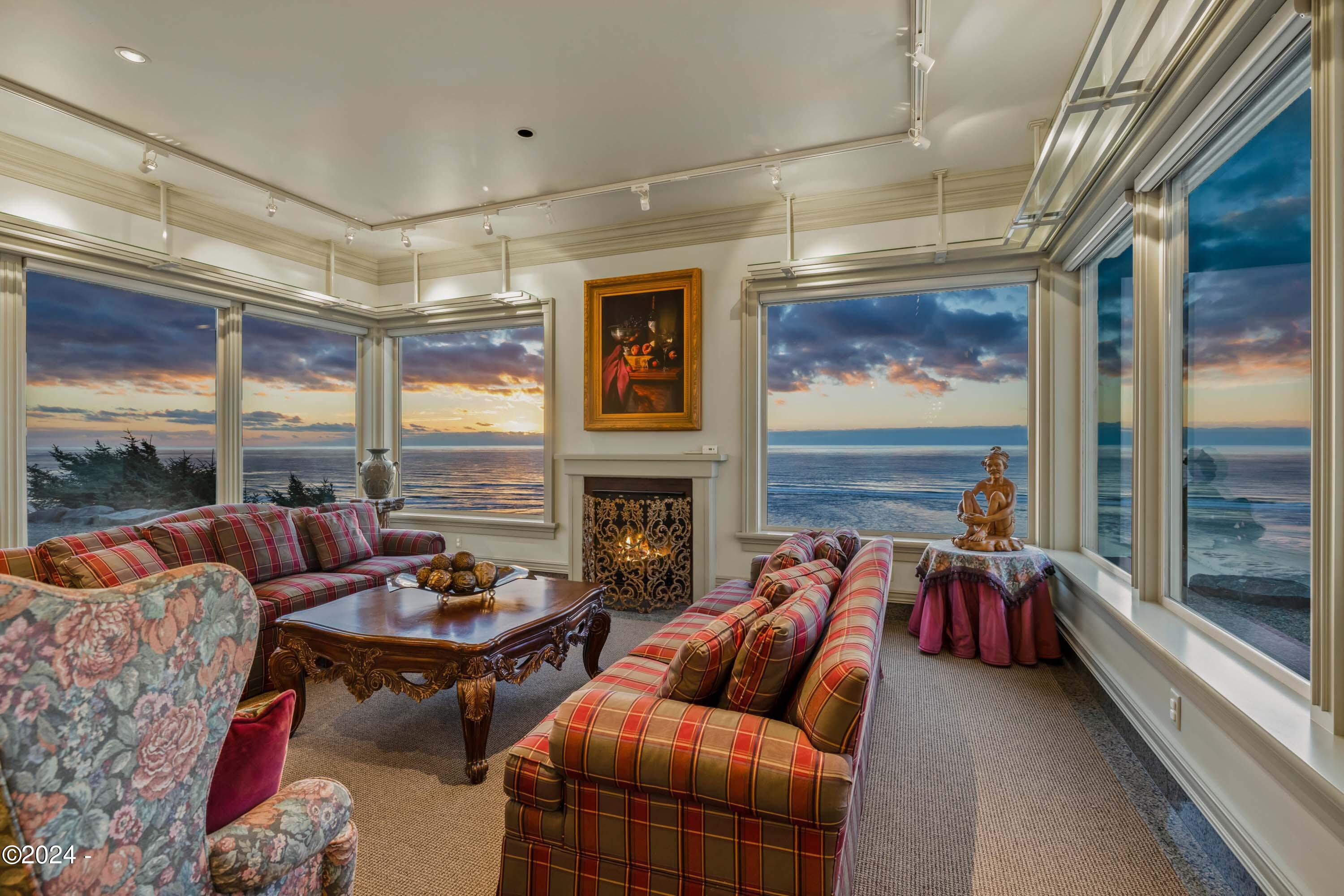 41900 Horizon View Avenue