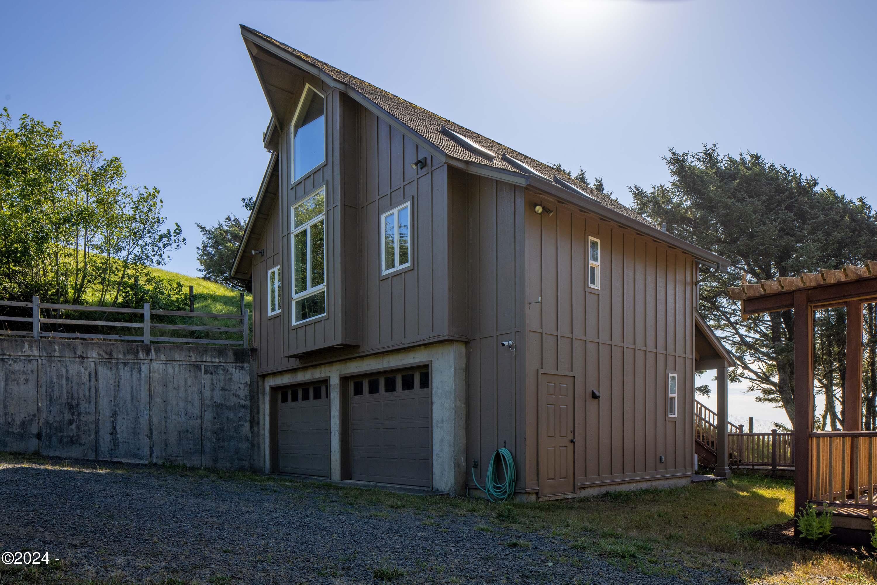 41900 Horizon View Avenue