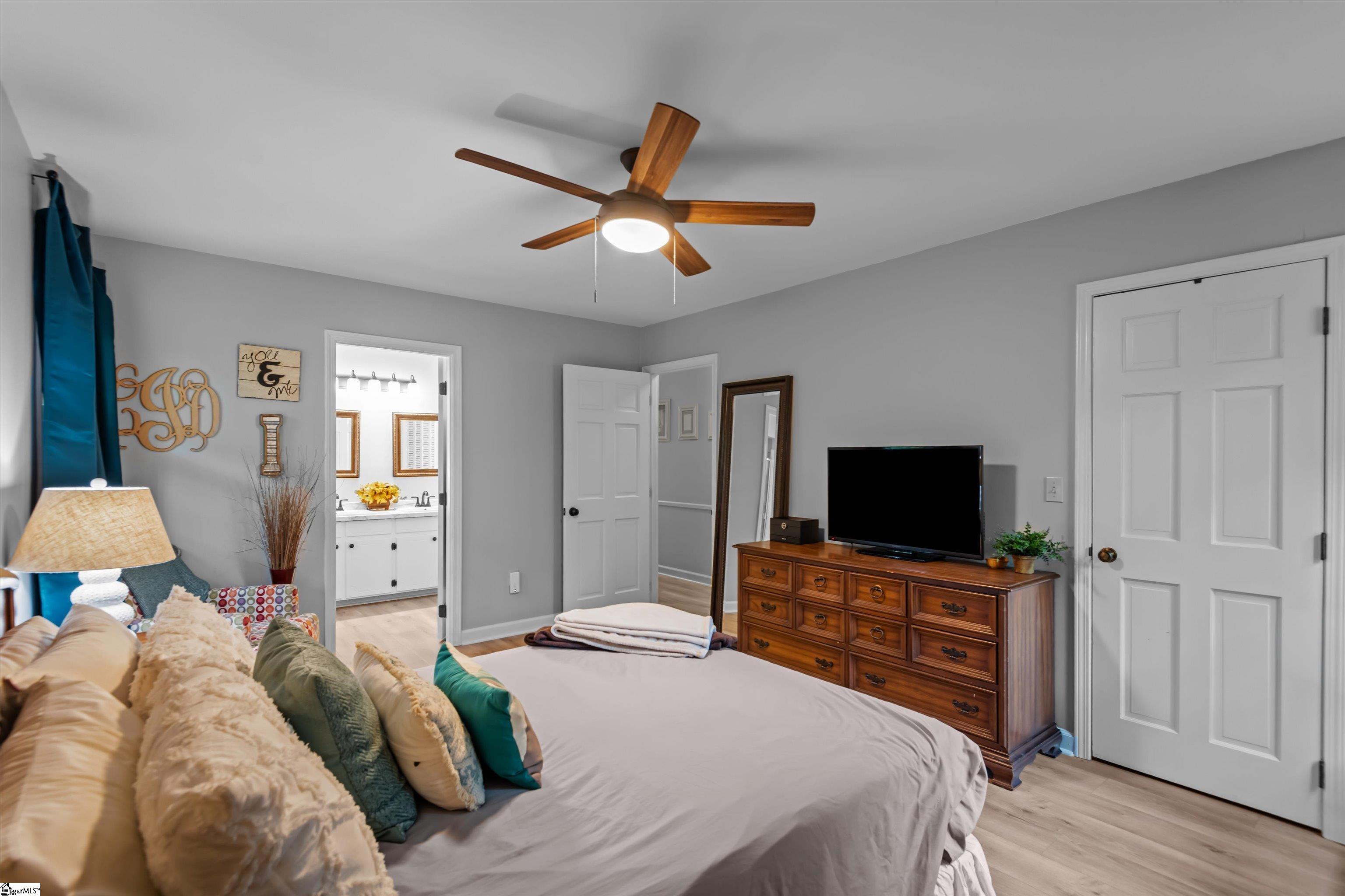 1012 Stratford Drive