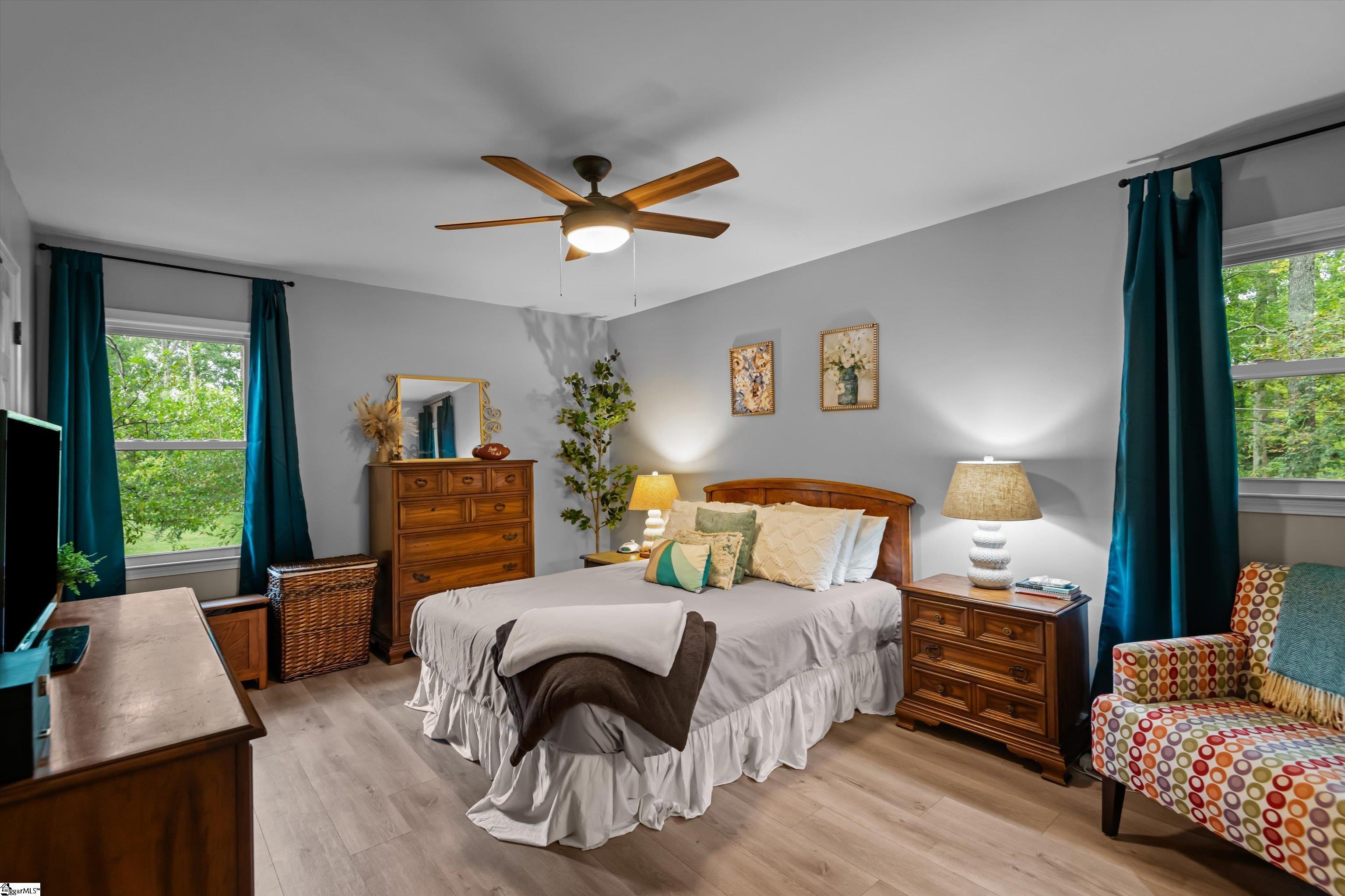 1012 Stratford Drive