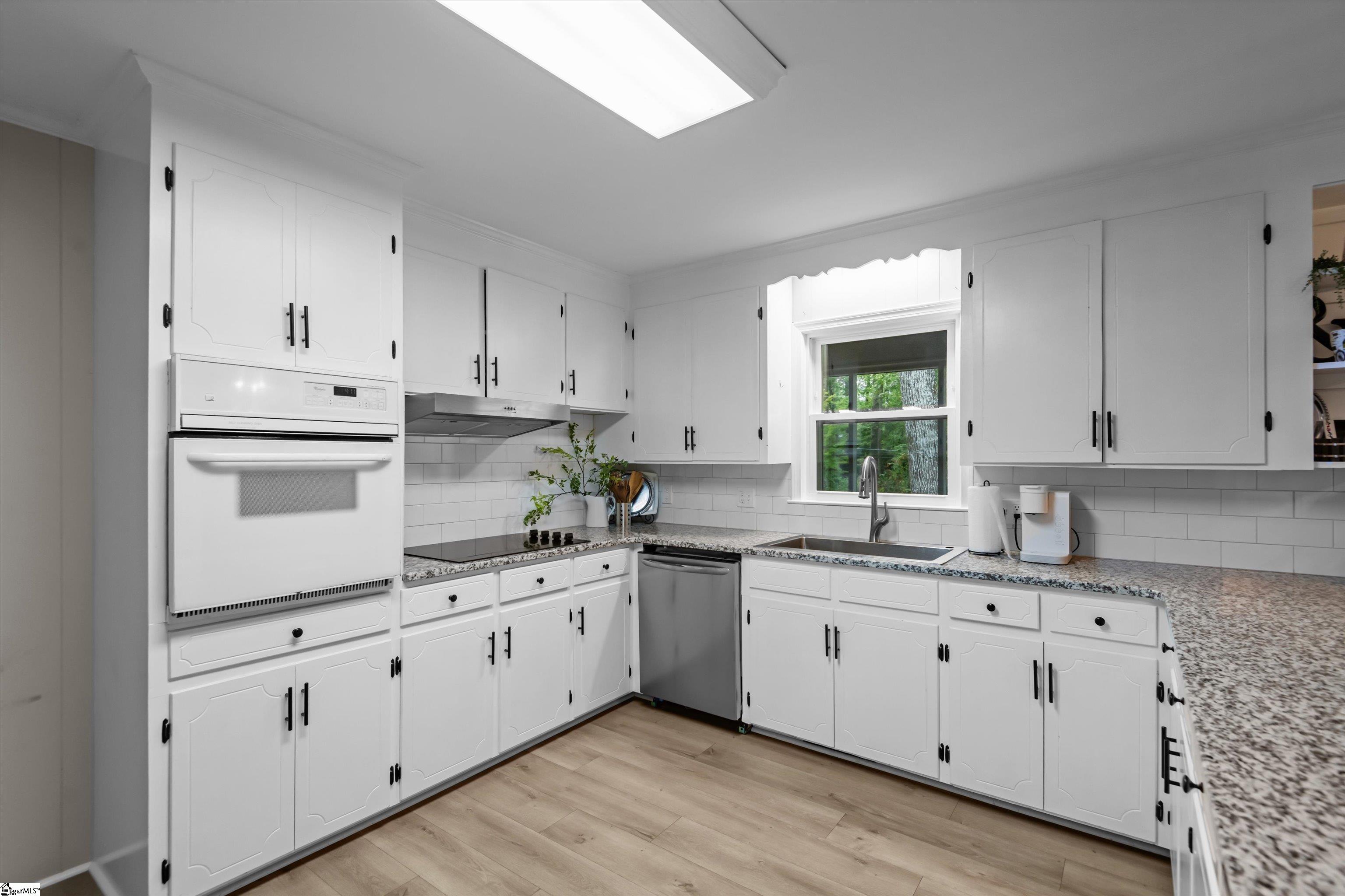 1012 Stratford Drive