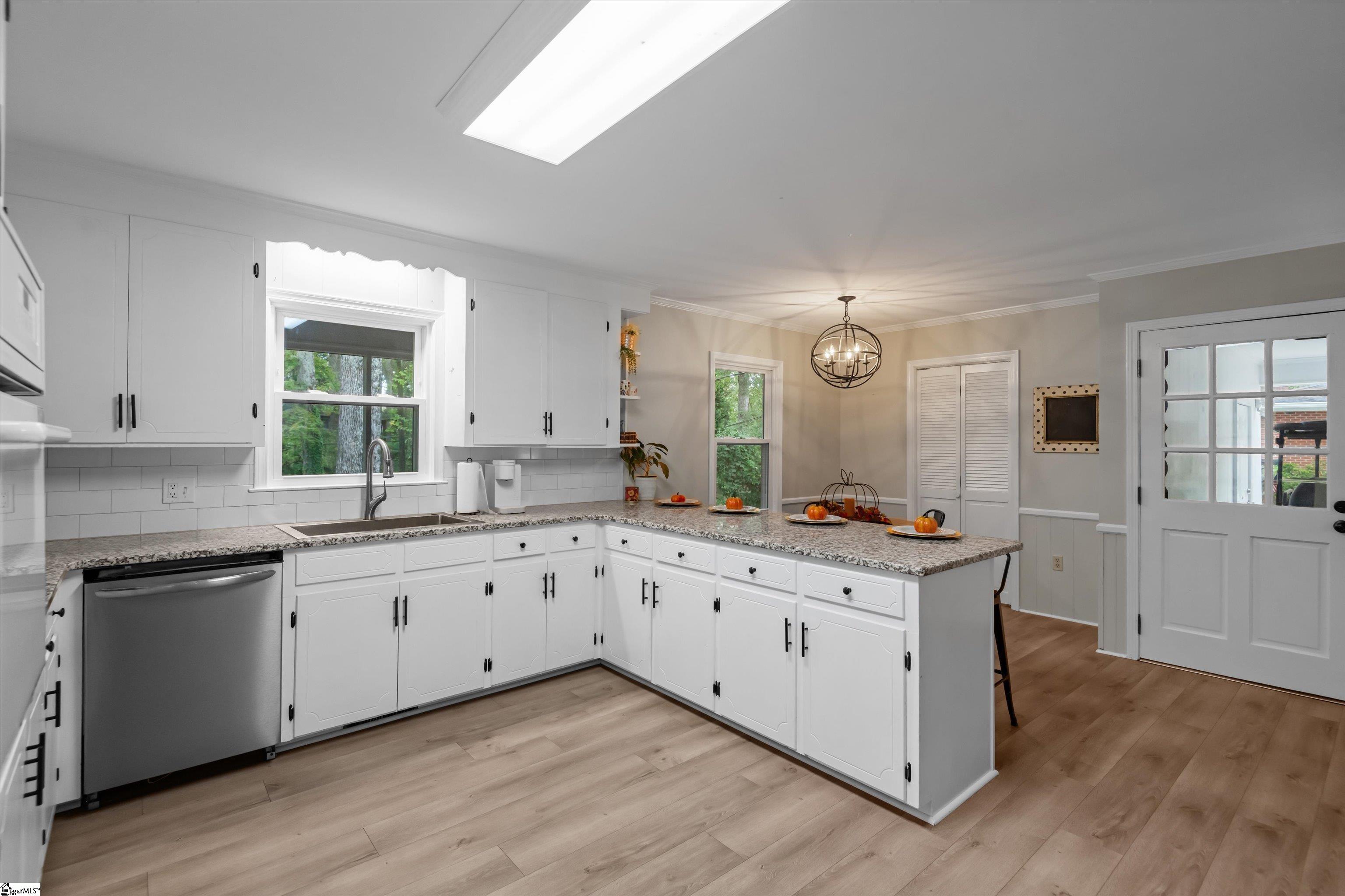 1012 Stratford Drive