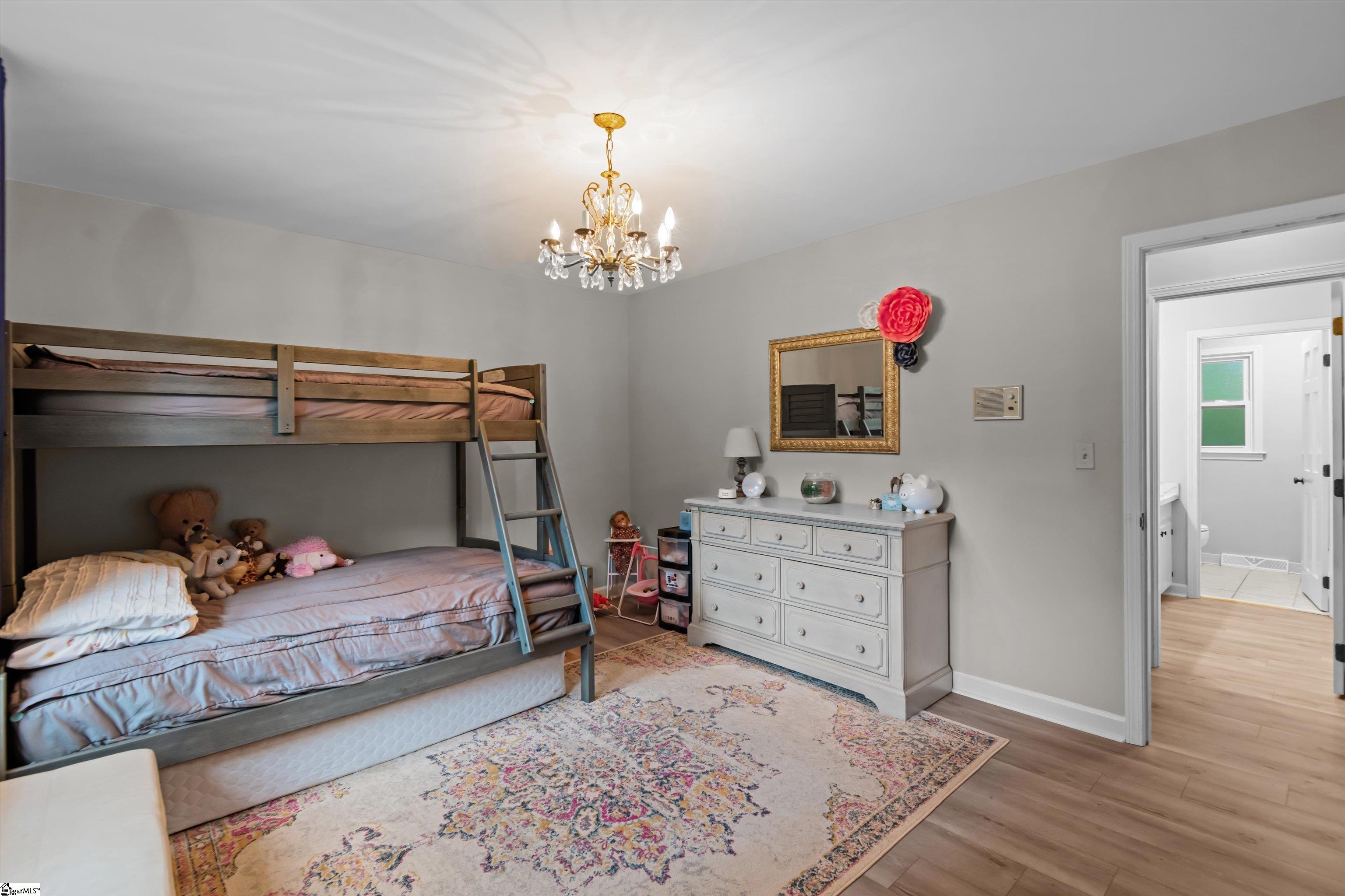 1012 Stratford Drive