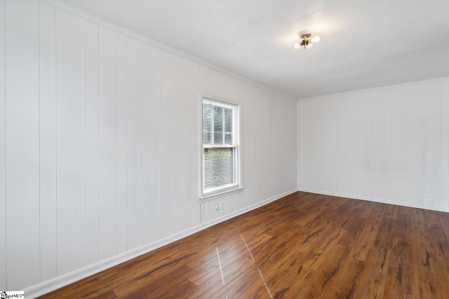 113 Brookside Circle