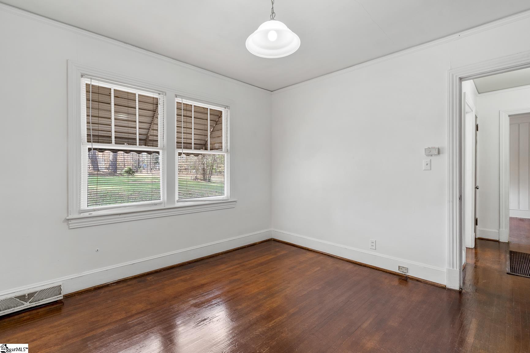 113 Brookside Circle