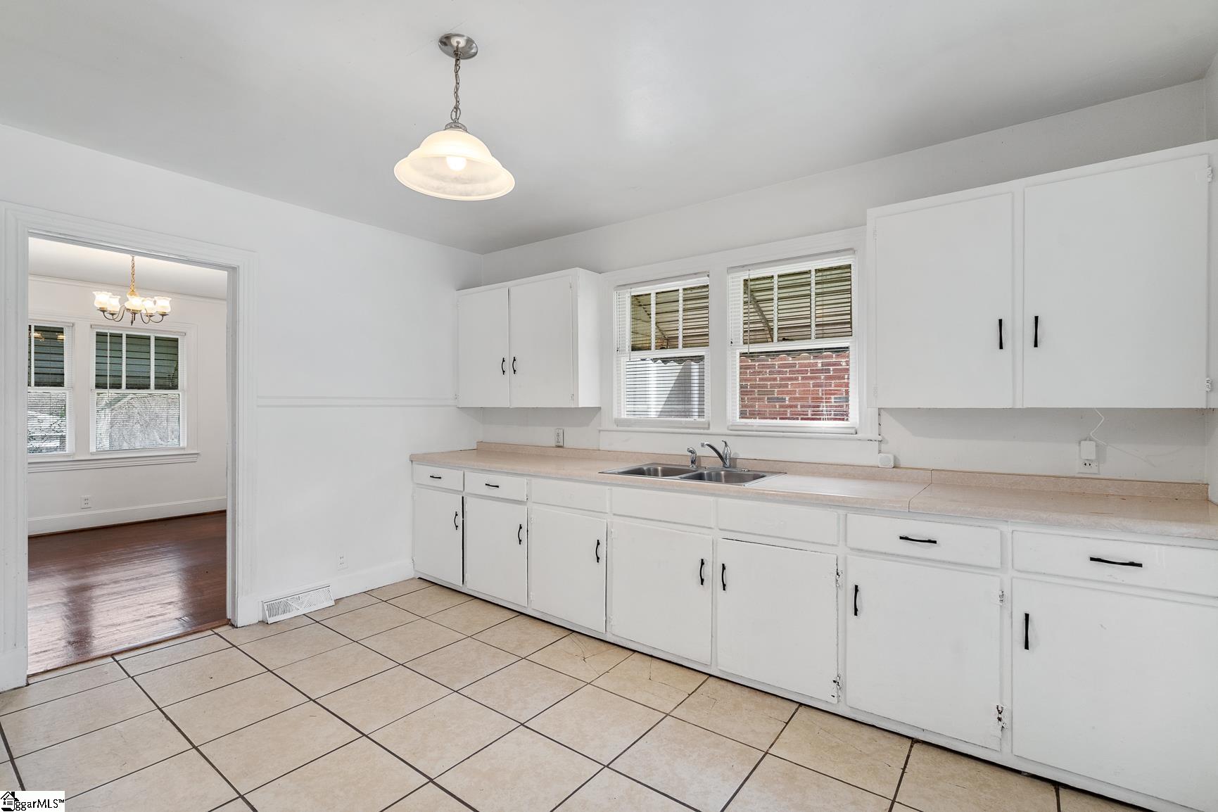 113 Brookside Circle