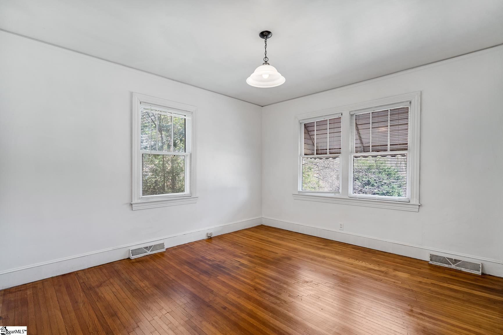 113 Brookside Circle