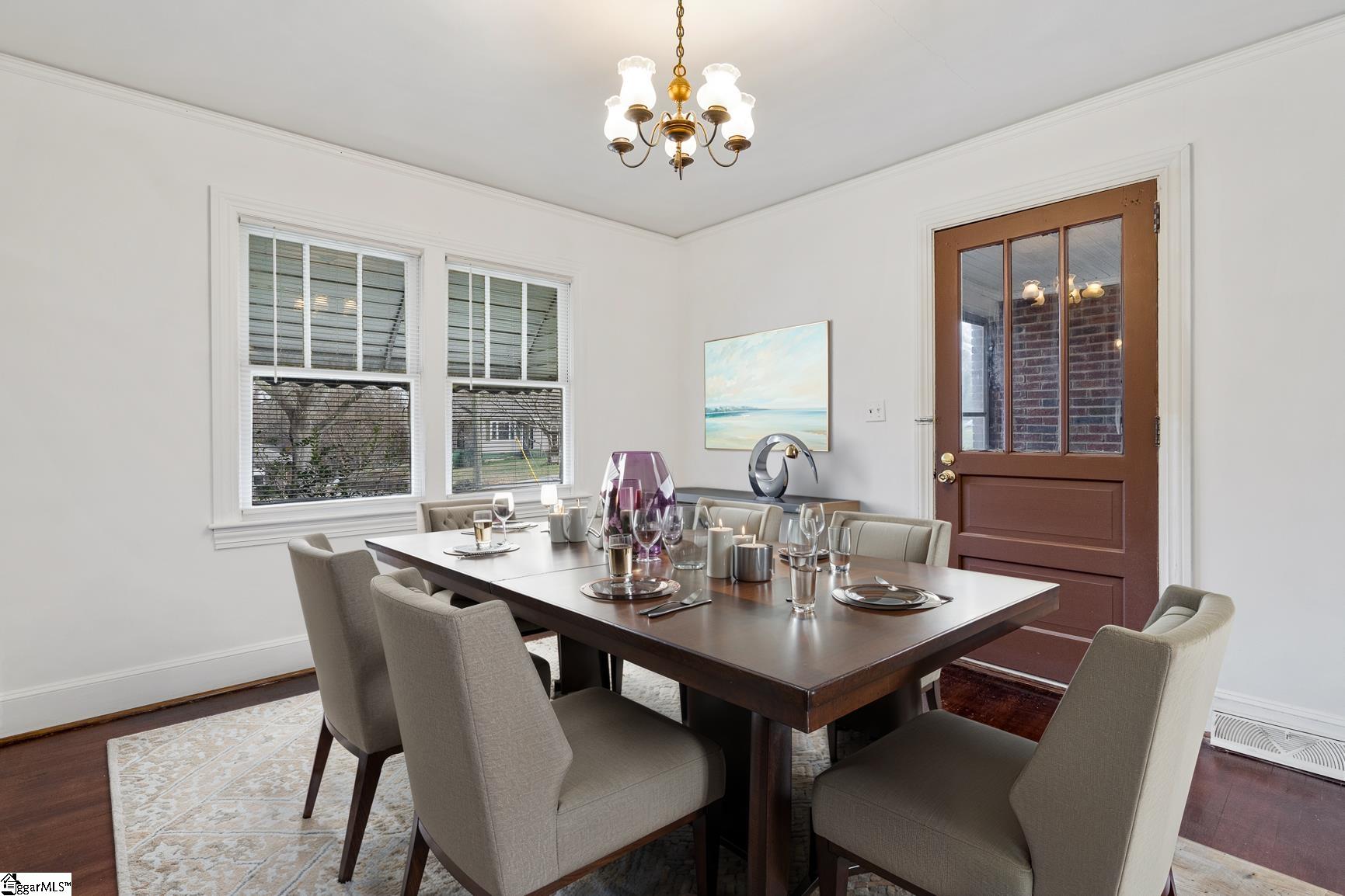 113 Brookside Circle