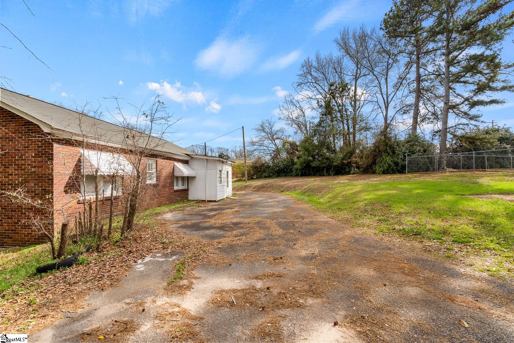 113 Brookside Circle