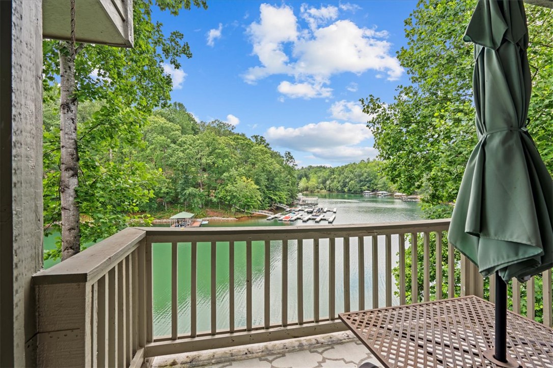 701 Loran Pointe