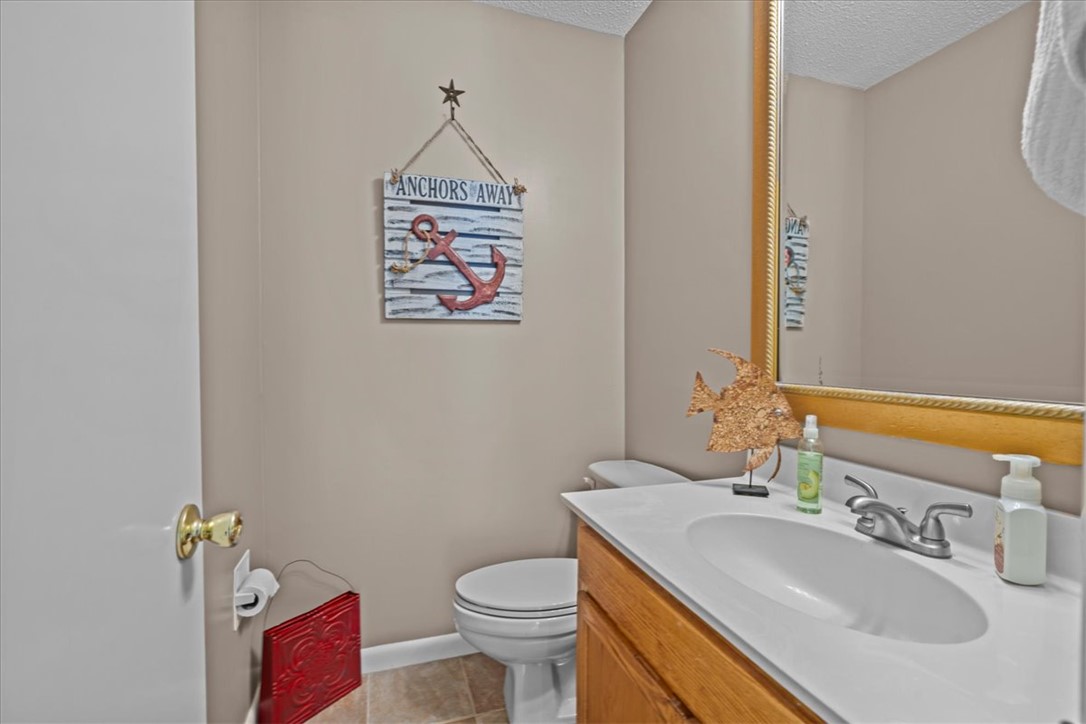 701 Loran Pointe