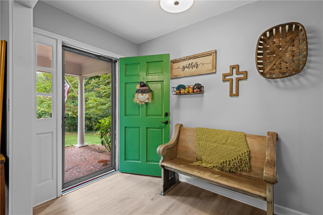 1012 Stratford Drive