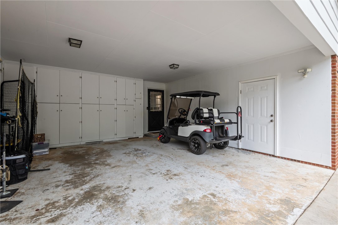 1012 Stratford Drive