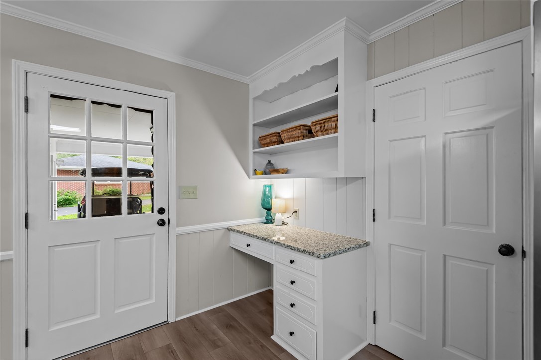 1012 Stratford Drive