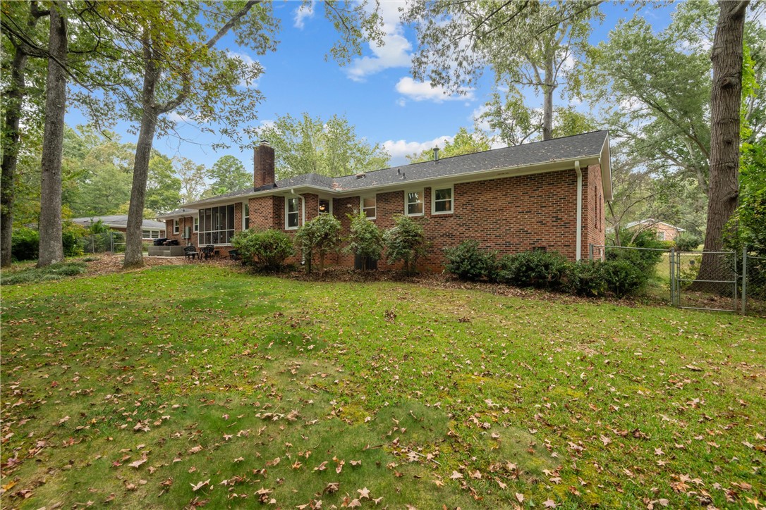 1012 Stratford Drive